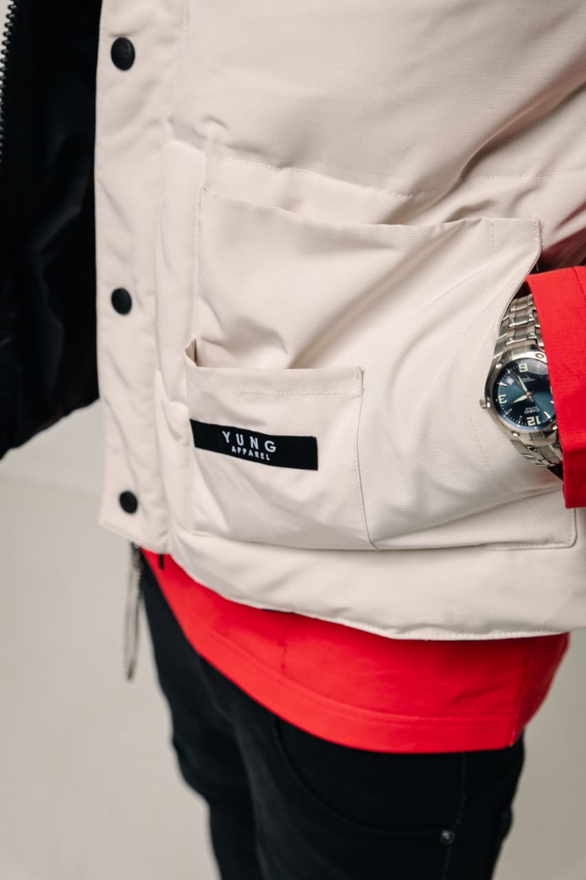 Y U N G Sleeveless Puffer Jacket 