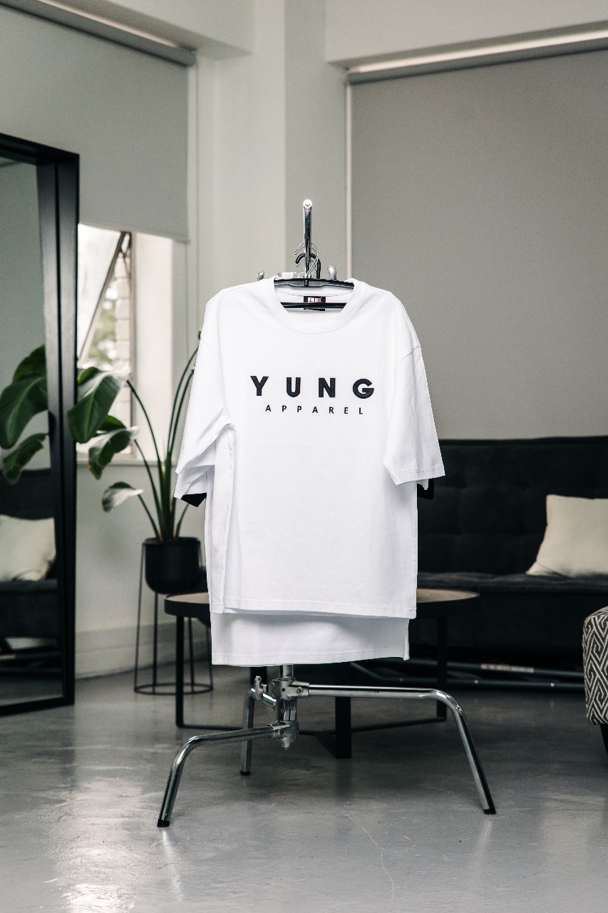 Y U N G Classic 3D logo T Shirt