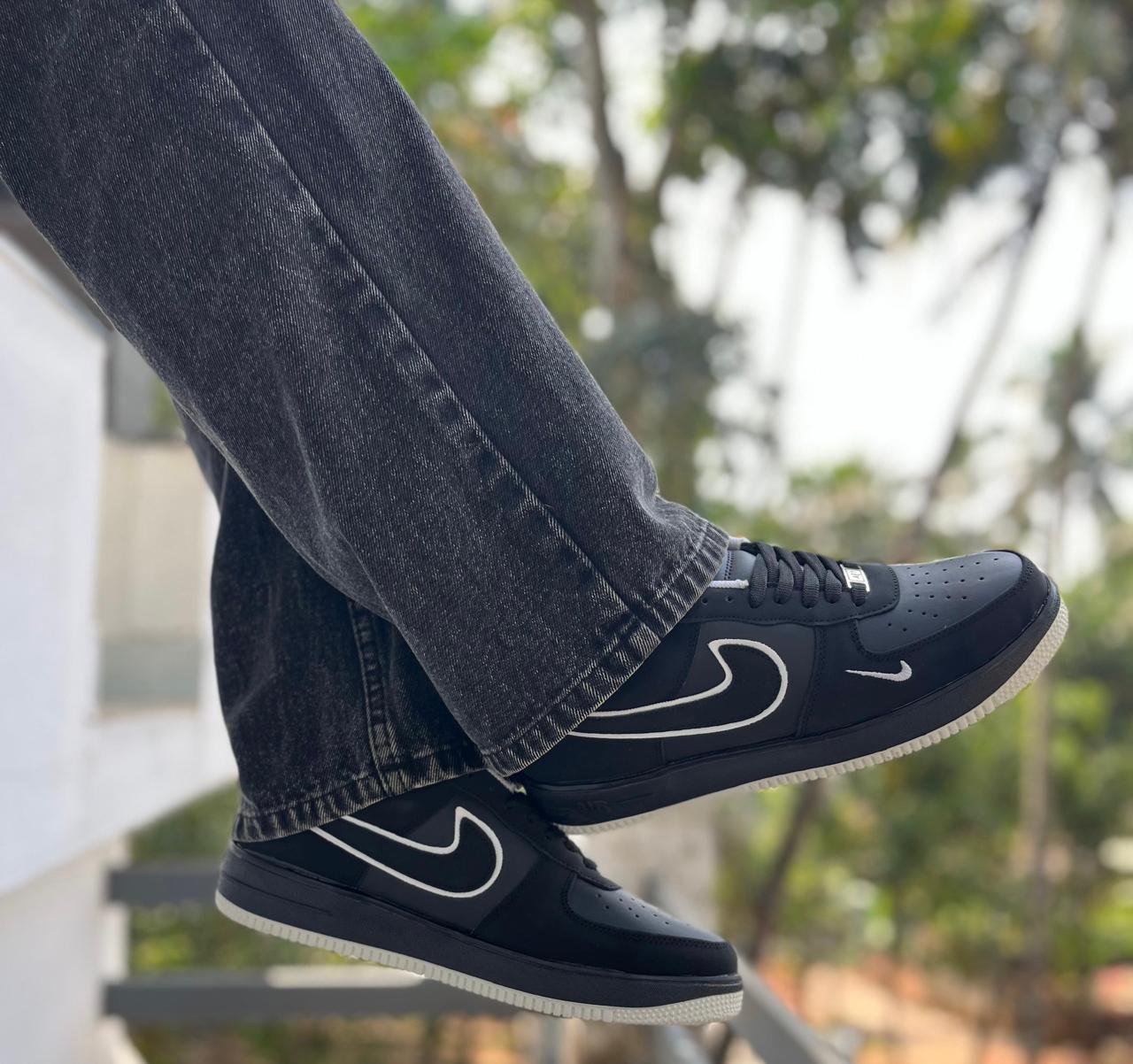 Black Casual Sneakers