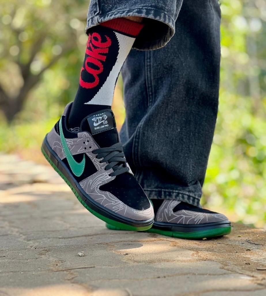 Nike SB Dunk Low Pro Sneakers