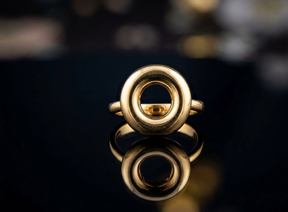 Elegant Stunning Chic Circular Ring