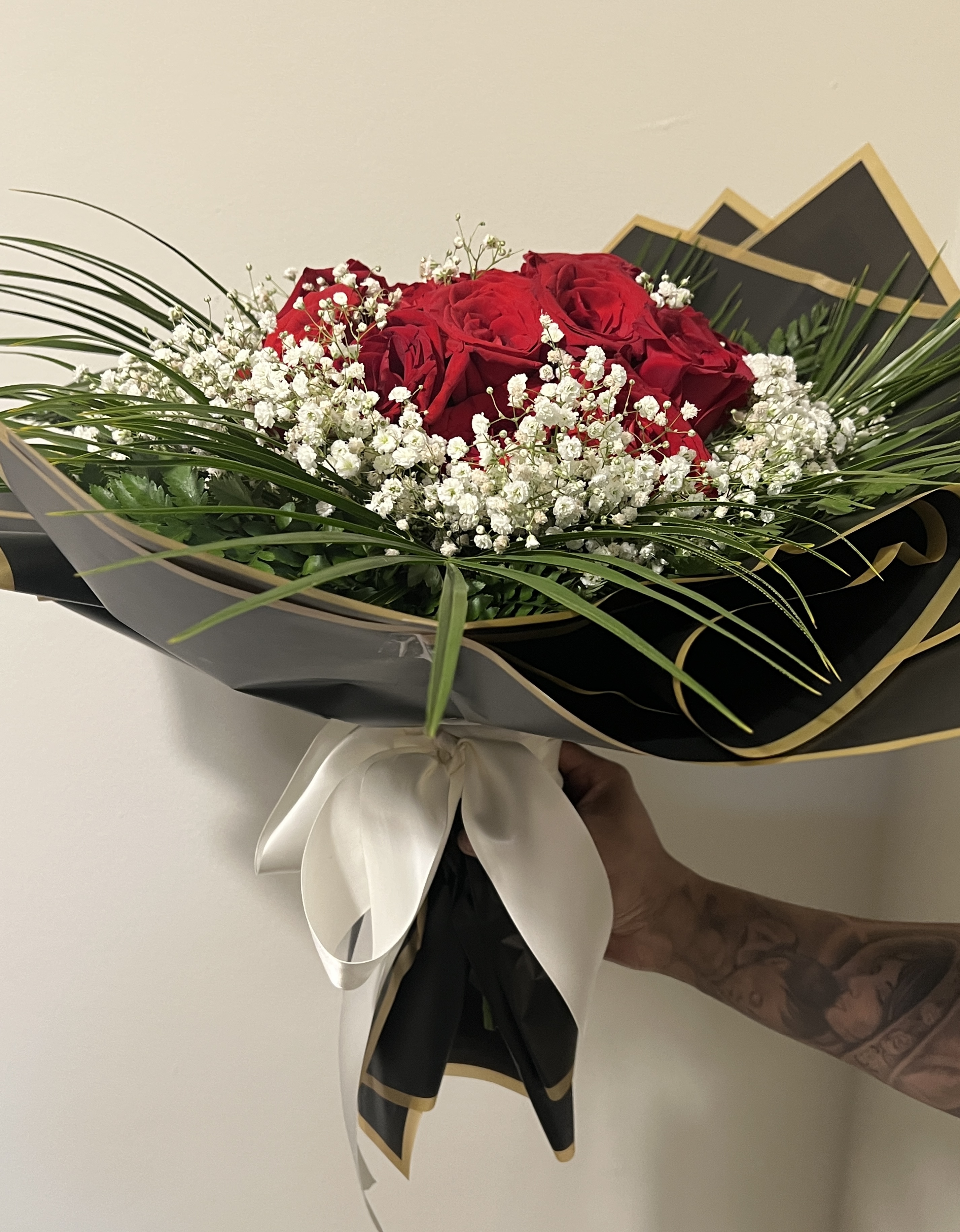 The Queen Of Hearts Black Wrap