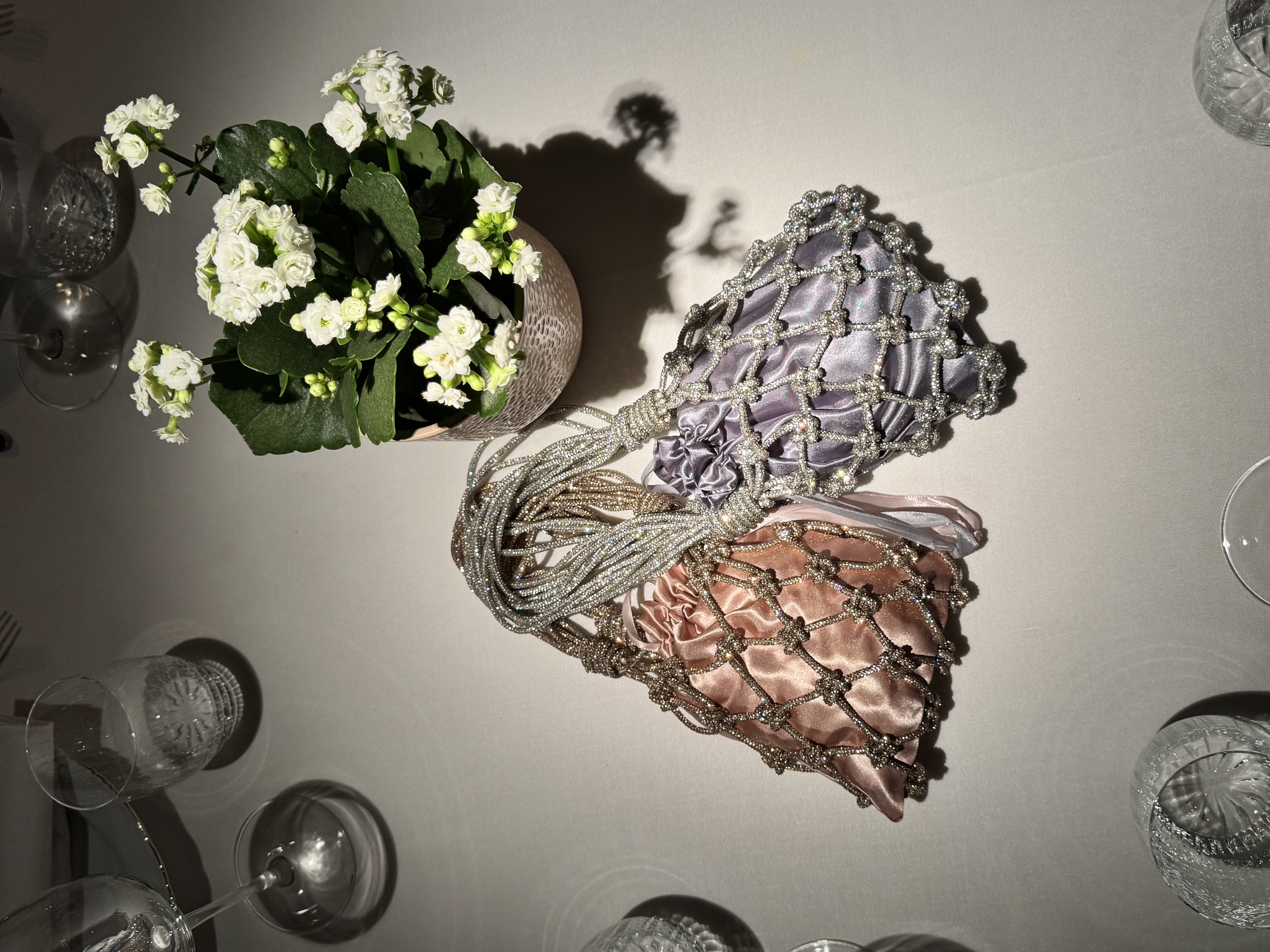 30 de Mayo 17:00 - 20:00  | BOLSOS DE MACRAMÉ BRILLANTE (6 opciones de bolsos)