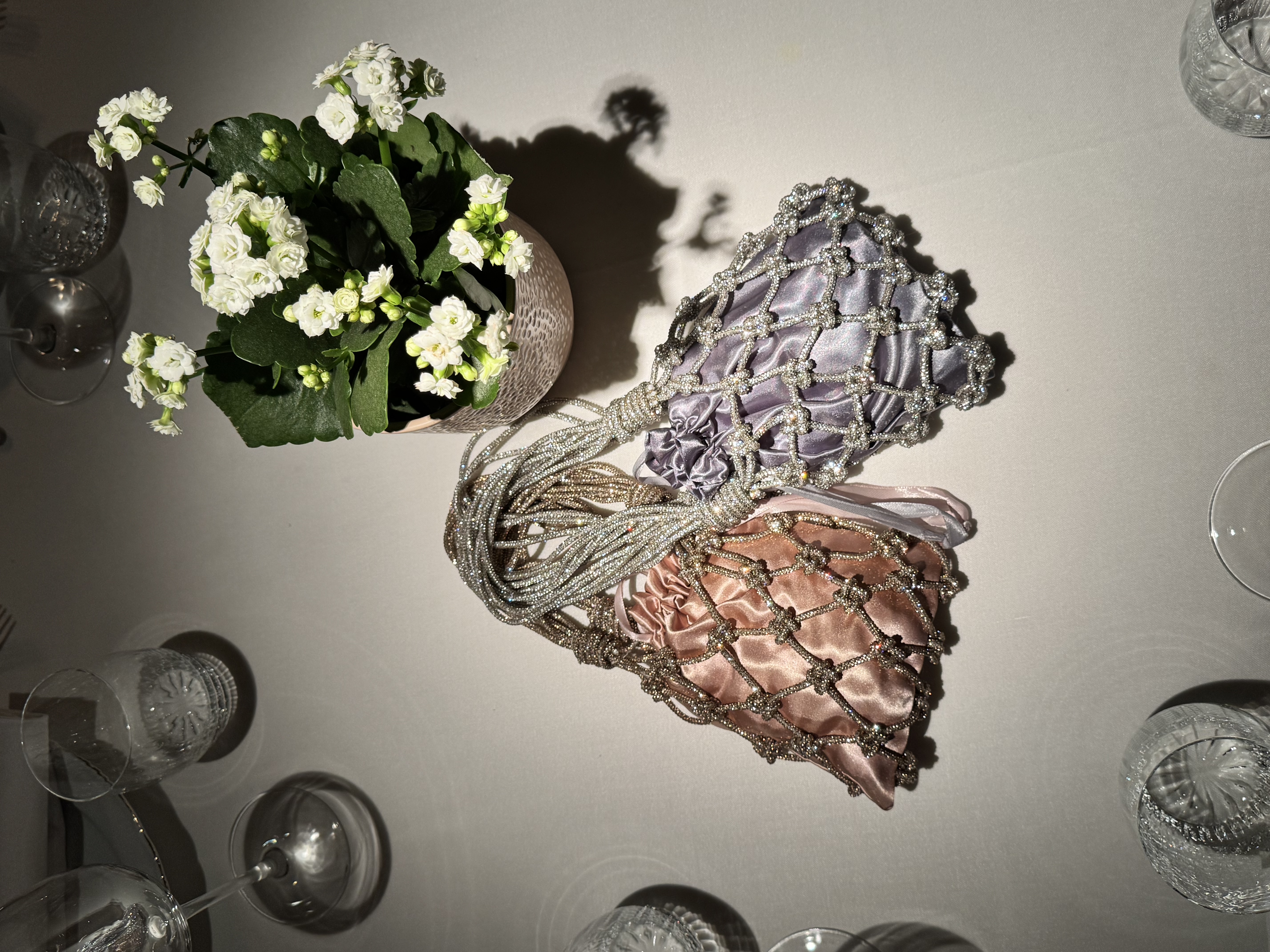 3 de Mayo 12:00 - 15:00  | BOLSOS DE MACRAMÉ BRILLANTE (6 opciones de bolsos)