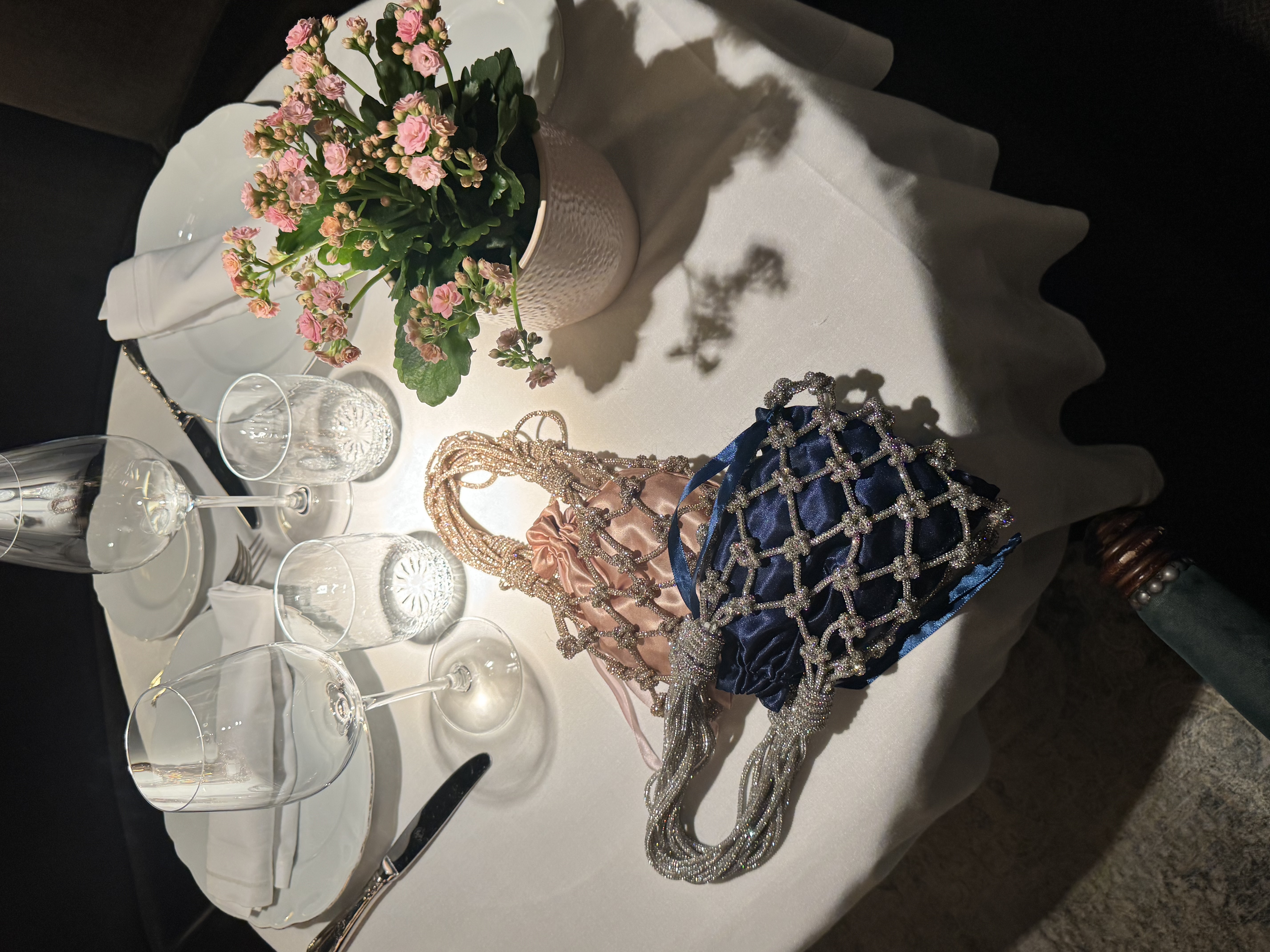 18 de Abril 12:00 - 15:00  | BOLSOS DE MACRAMÉ BRILLANTE (6 opciones de bolsos)