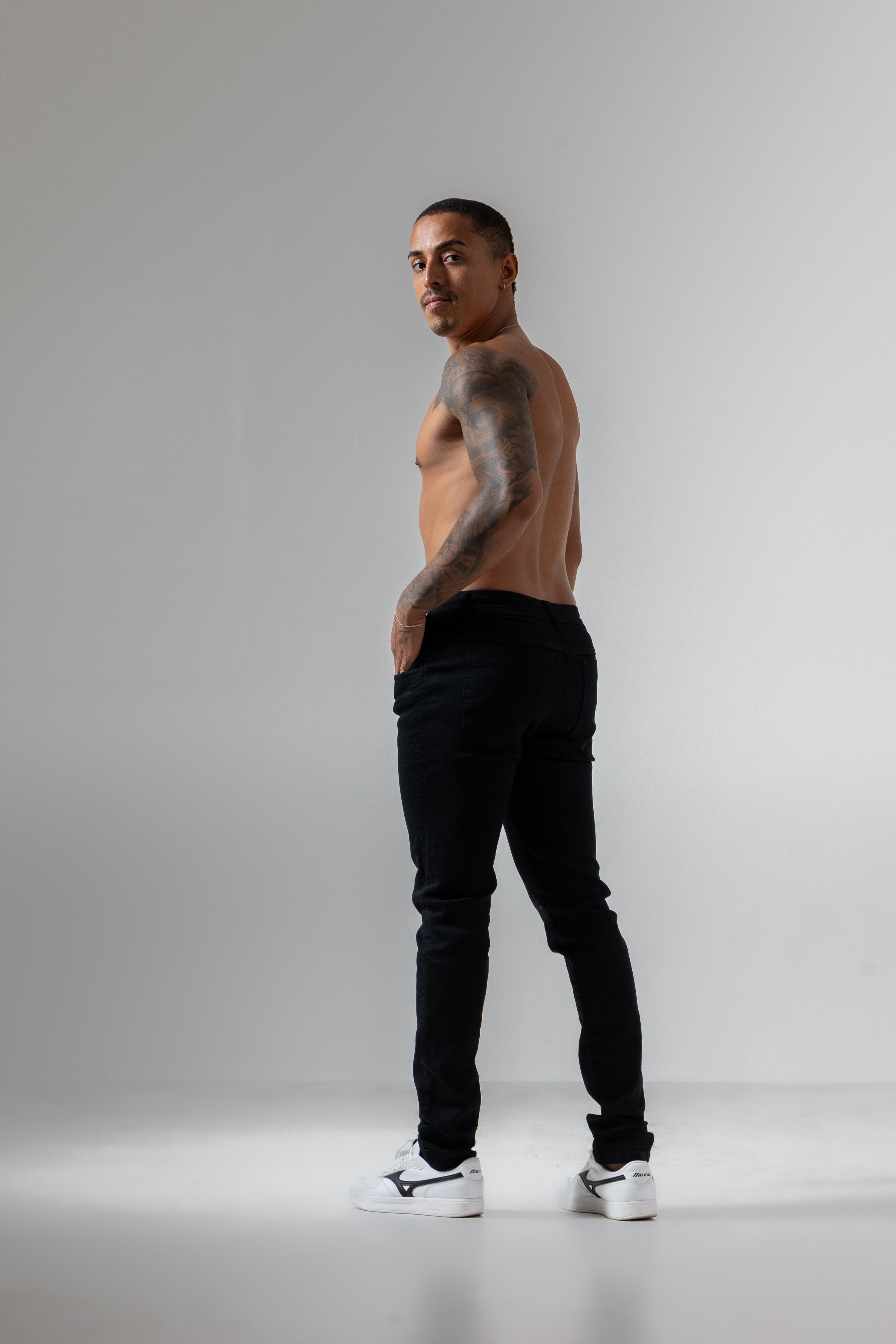 Calça Jeans C/Lycra Preta Básica Skinny