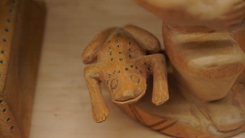 Figura decorativa de madera