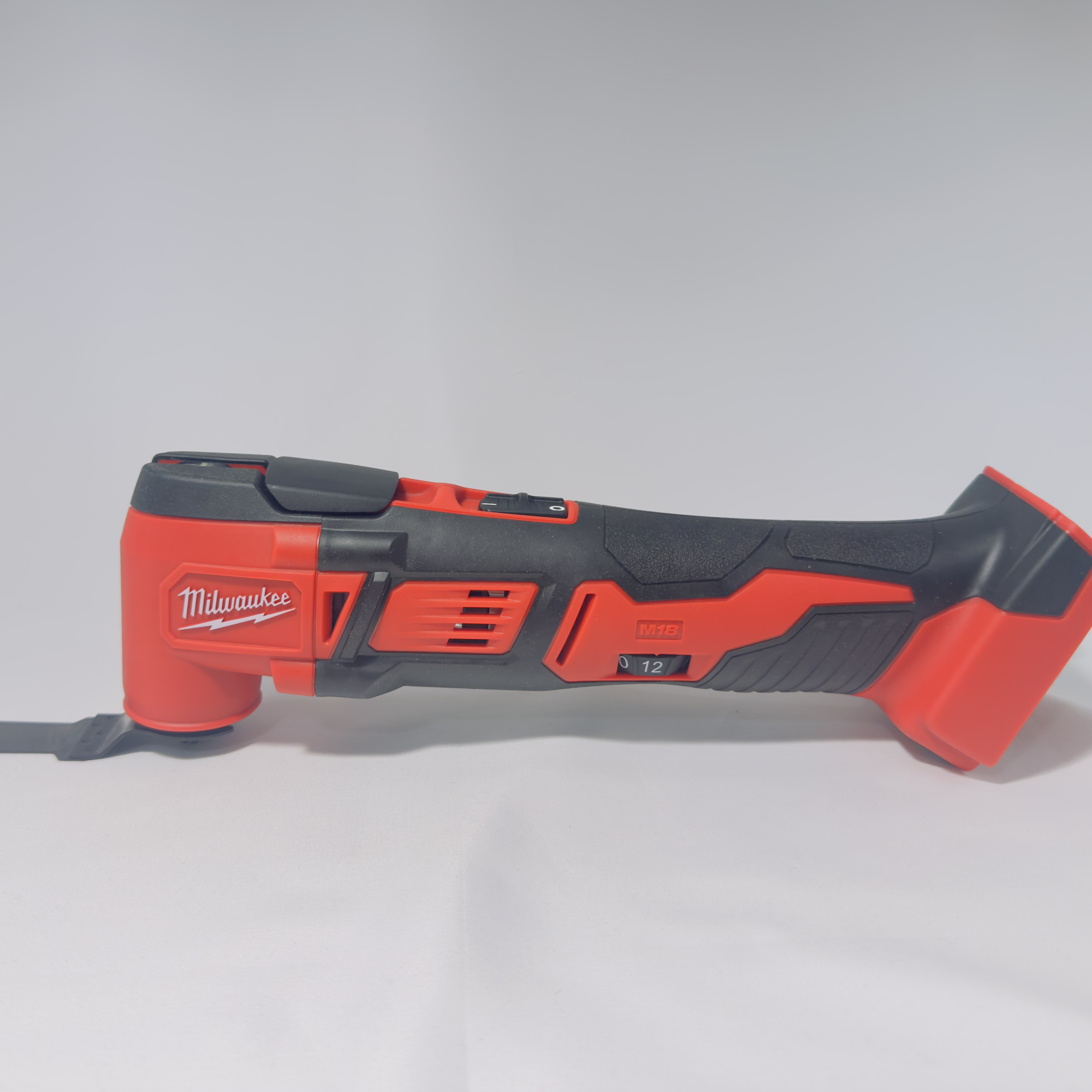 Milwaukee Multi-Tool M18