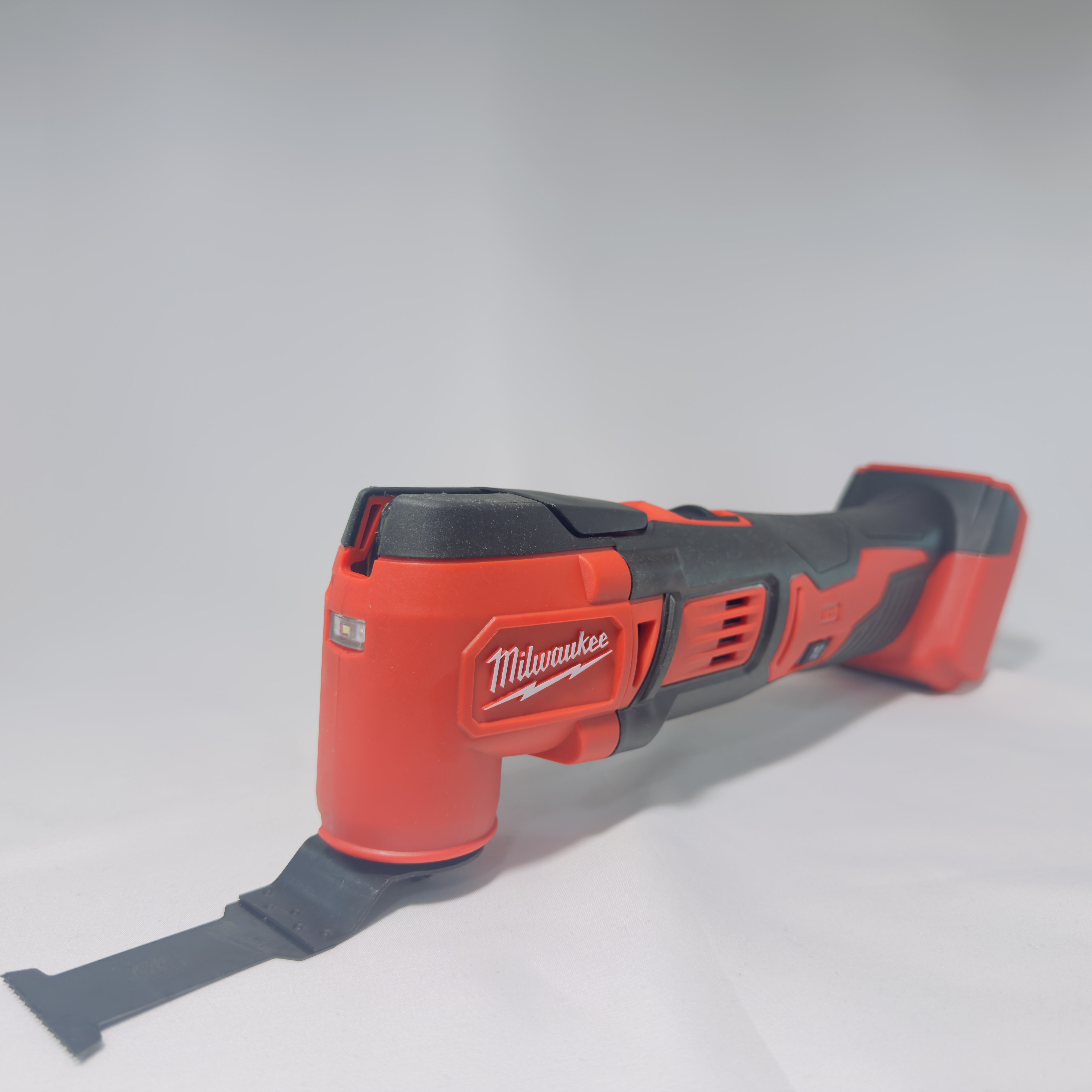 Milwaukee Multi-Tool M18