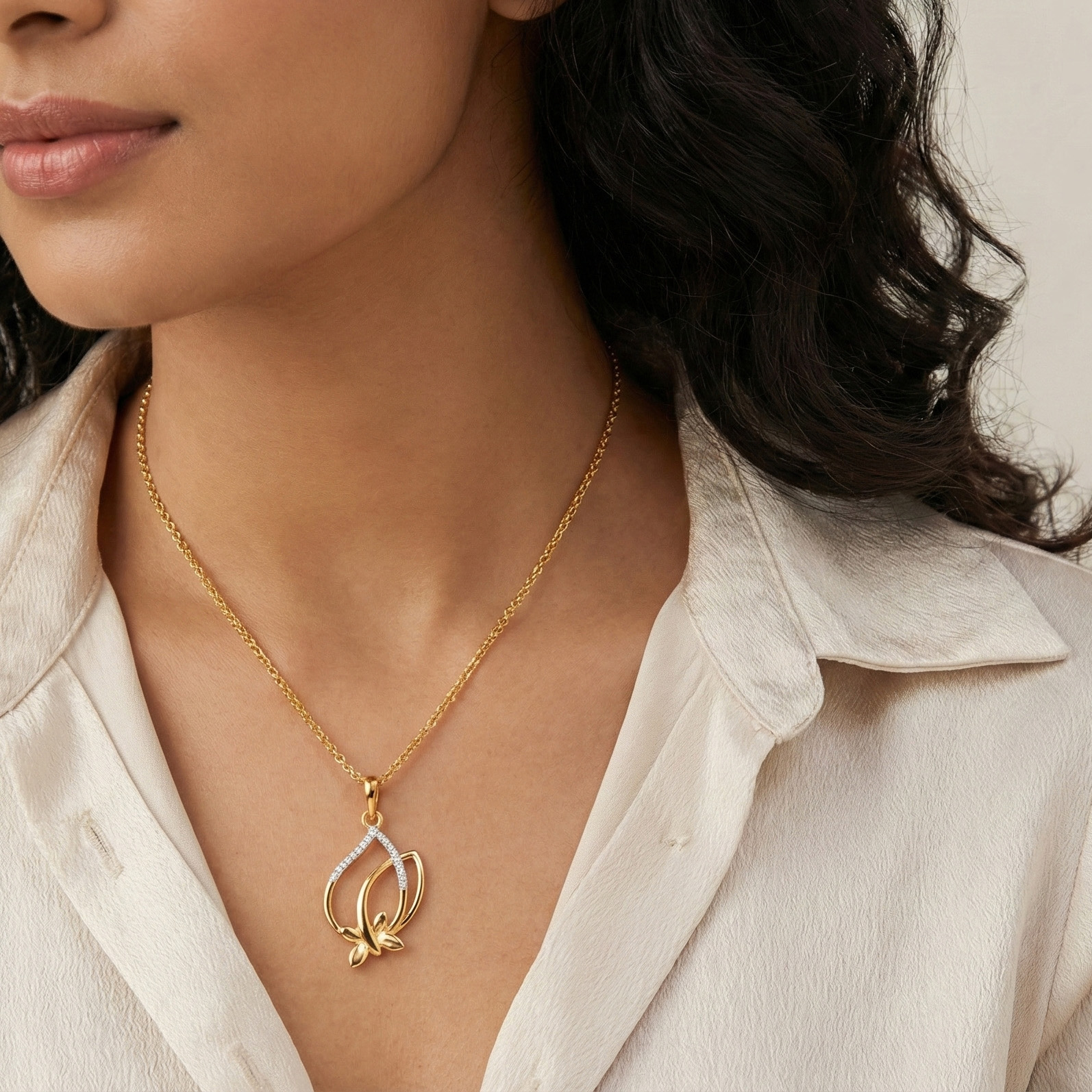 Elegant Lotus Pendant Necklace