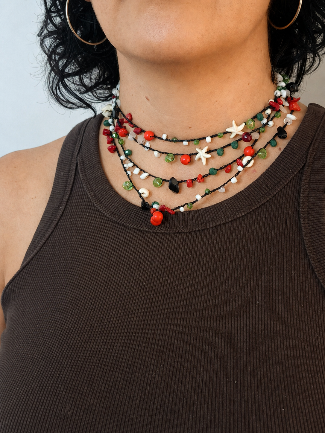 Collar mil vueltas multicolor hilo negro