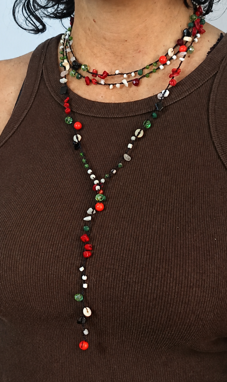 Collar mil vueltas multicolor hilo negro