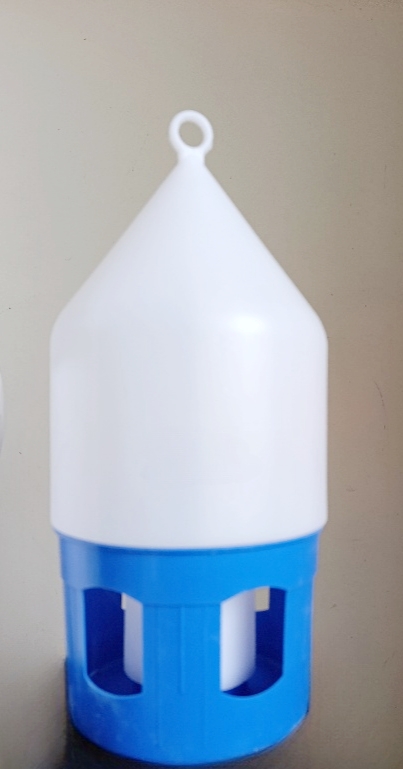 Bebedouro para Pombos 5 Lt
