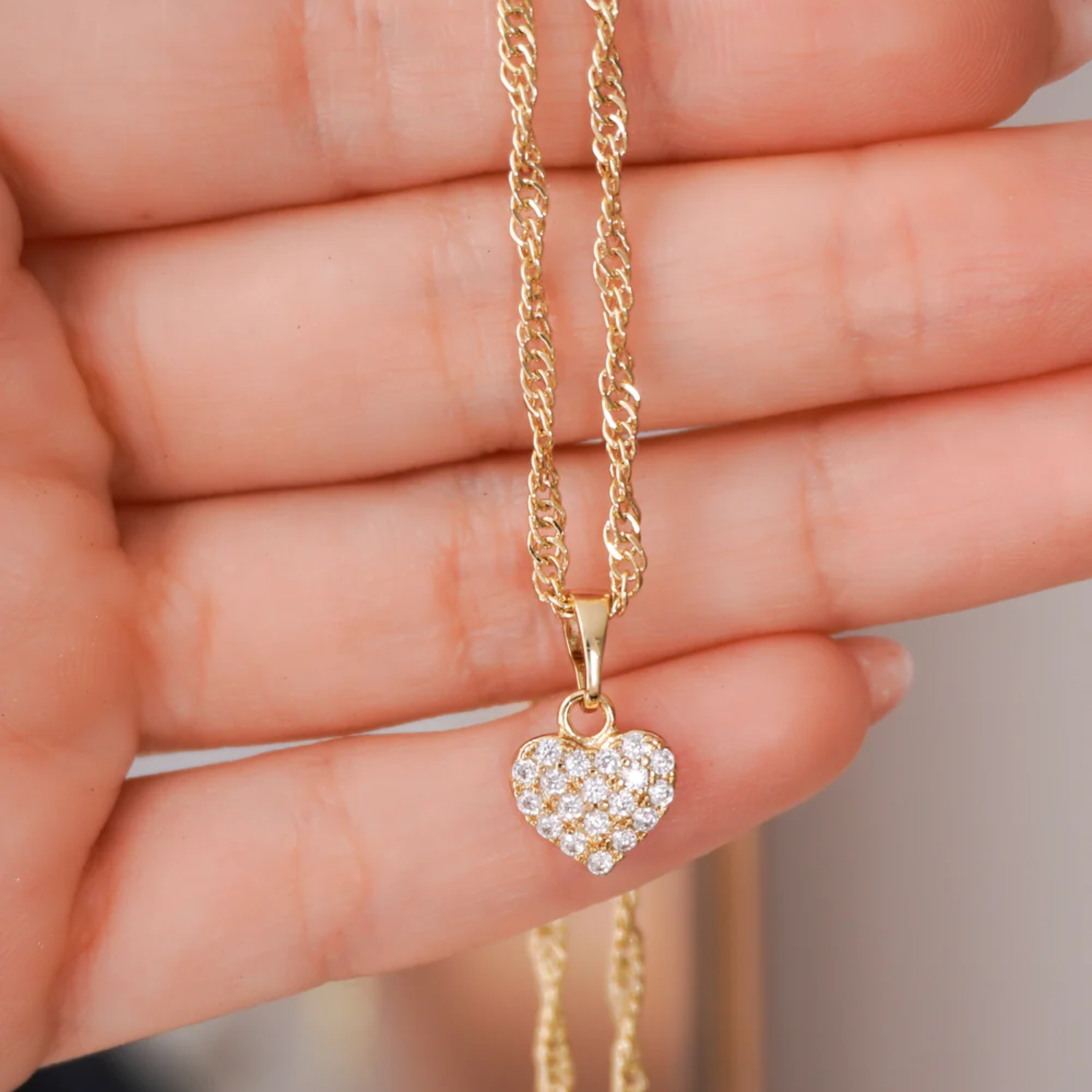 Collar de Corazón Dorado