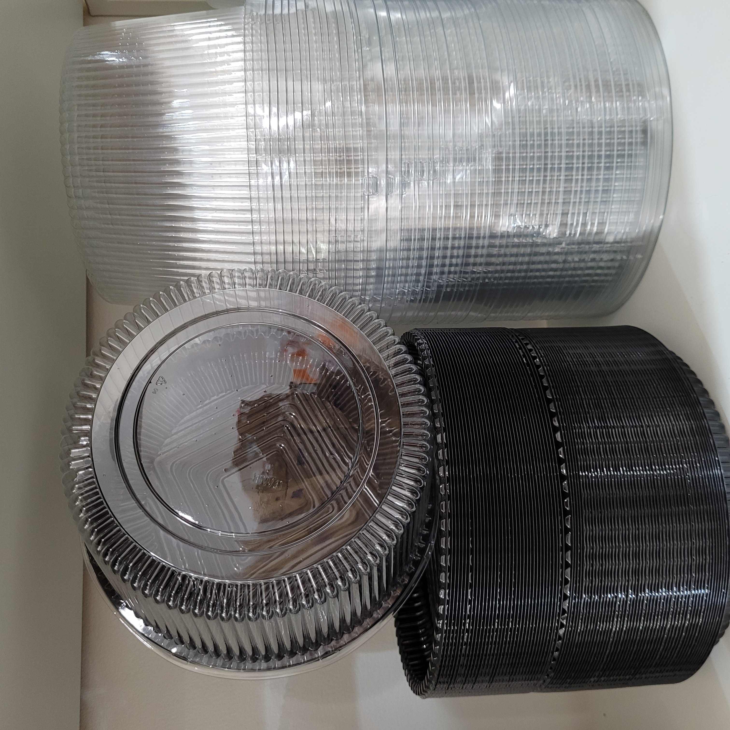 B.32 Embalagens Plásticas com tampa transparente para bolos, e Doces