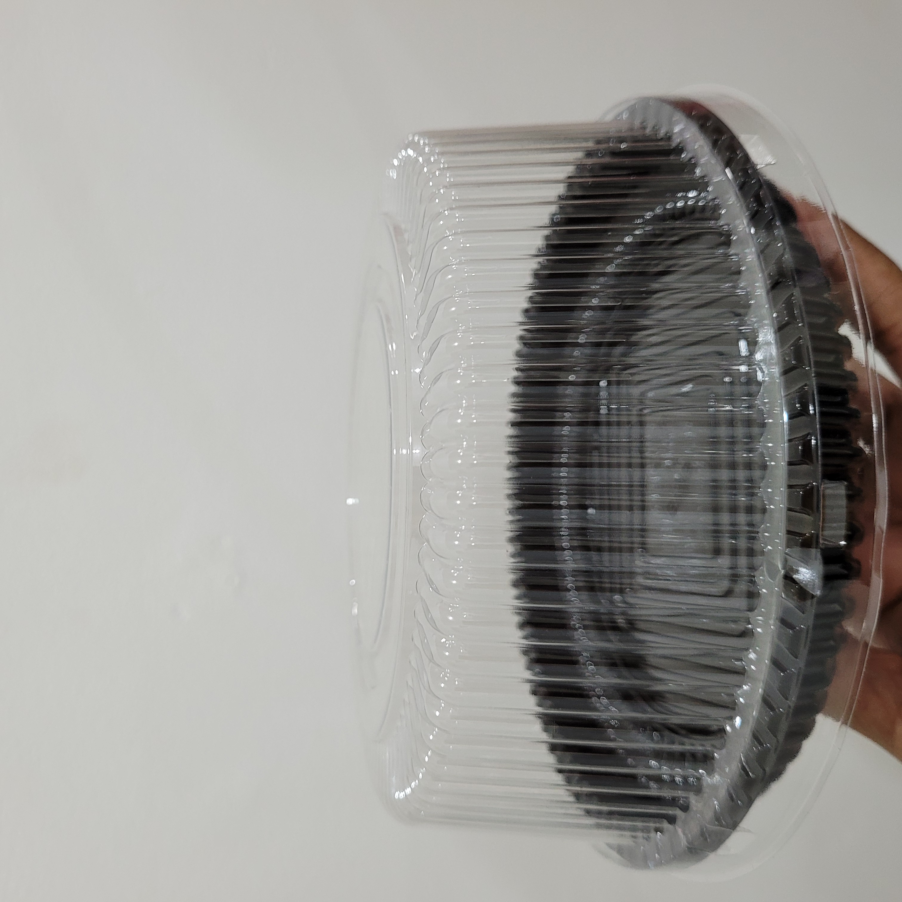 B.35 Embalagem Plástica  com tampa baixa para Bolos 500g 