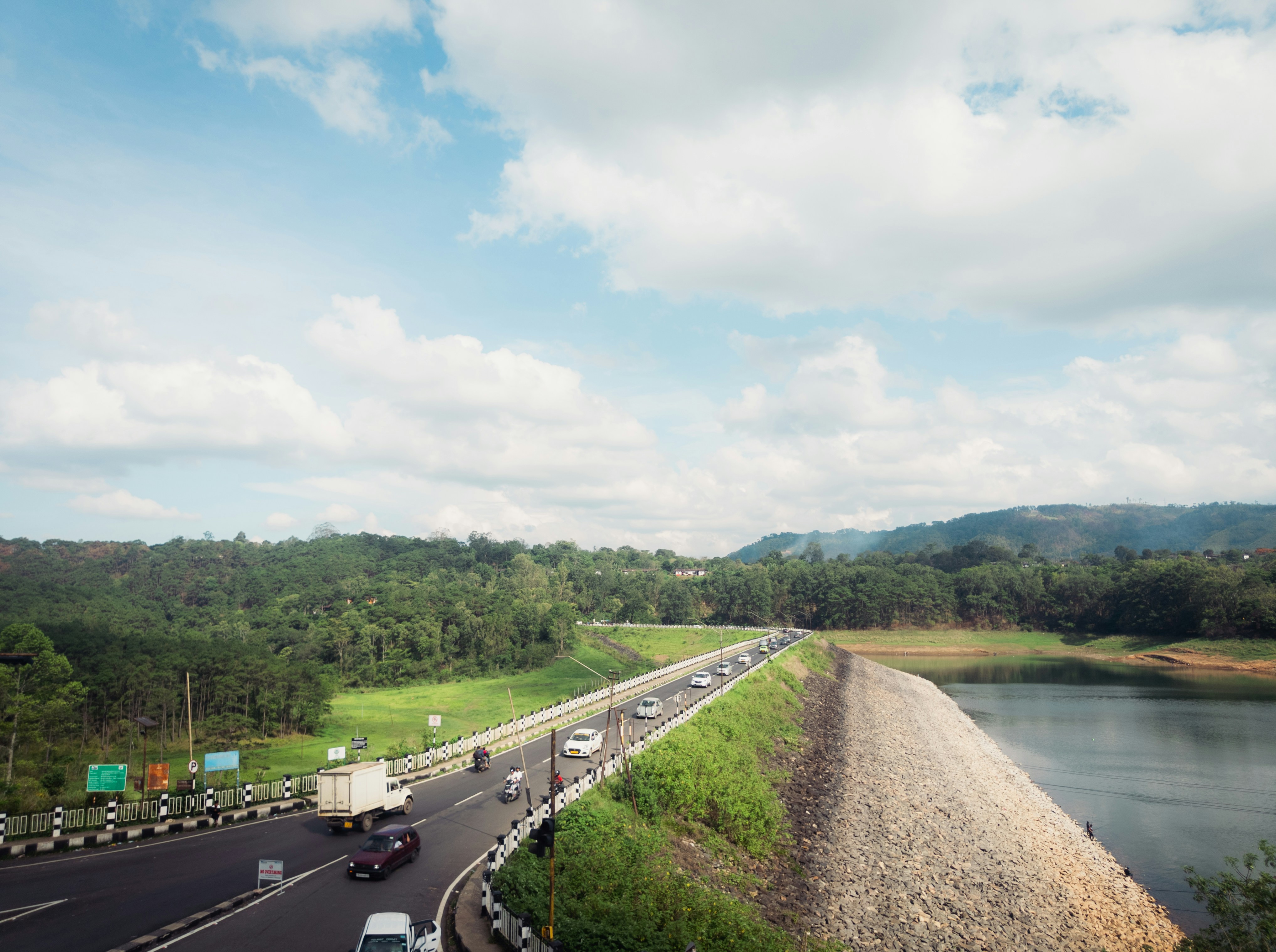 🌿 Hotel Green Land