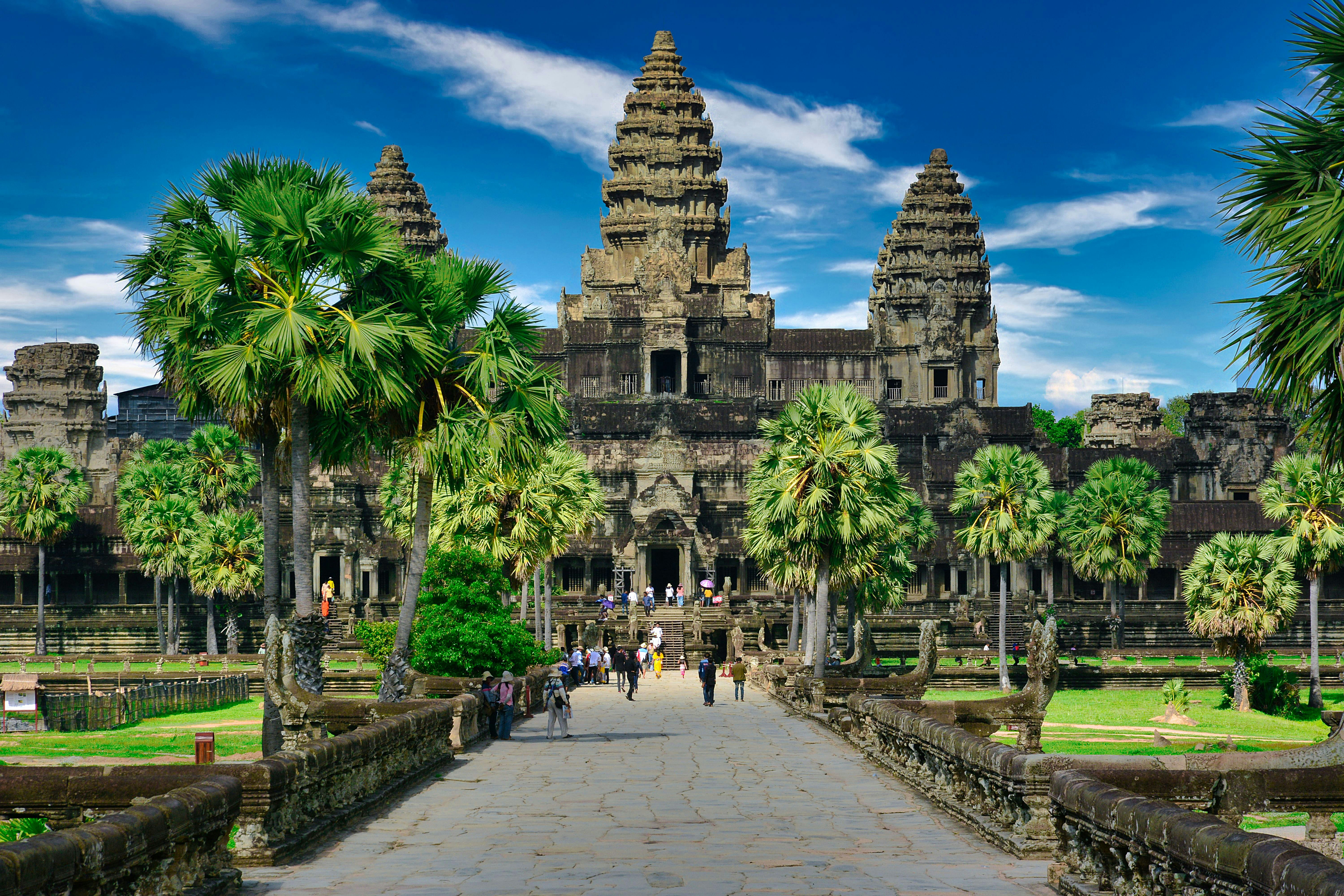 🌏 Vietnam – Cambodia Amazing Tour