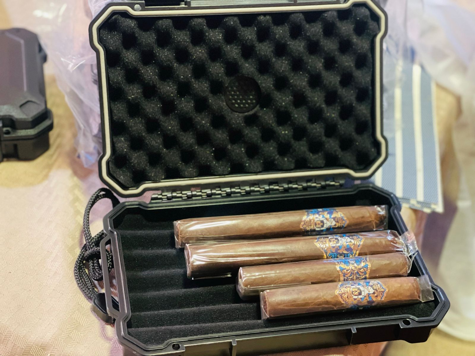 Estuche rígido para puros