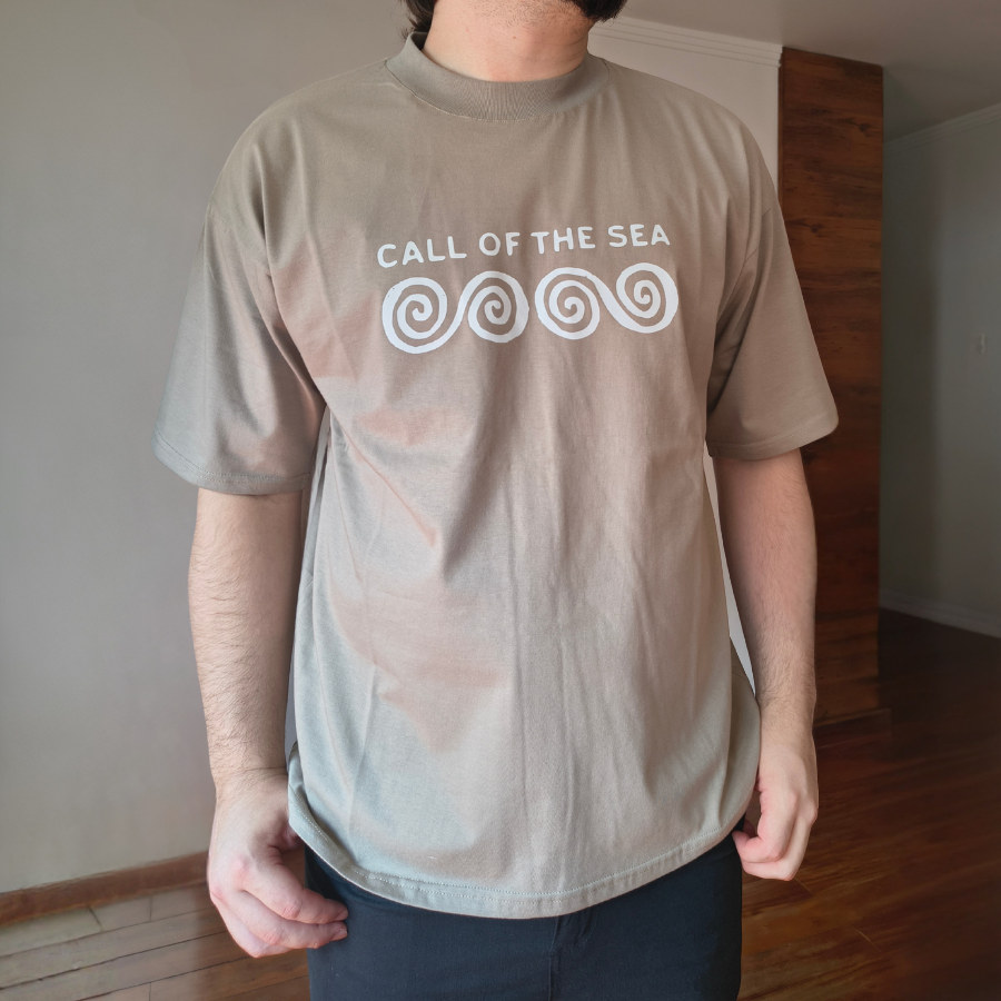 REMERA CALL OF THE SEA