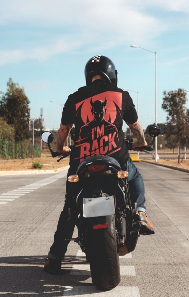 Camiseta Oversize "I'M BACK" 