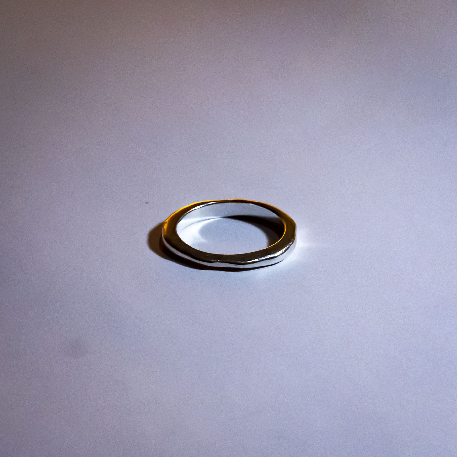 Anillo de plata minimalista