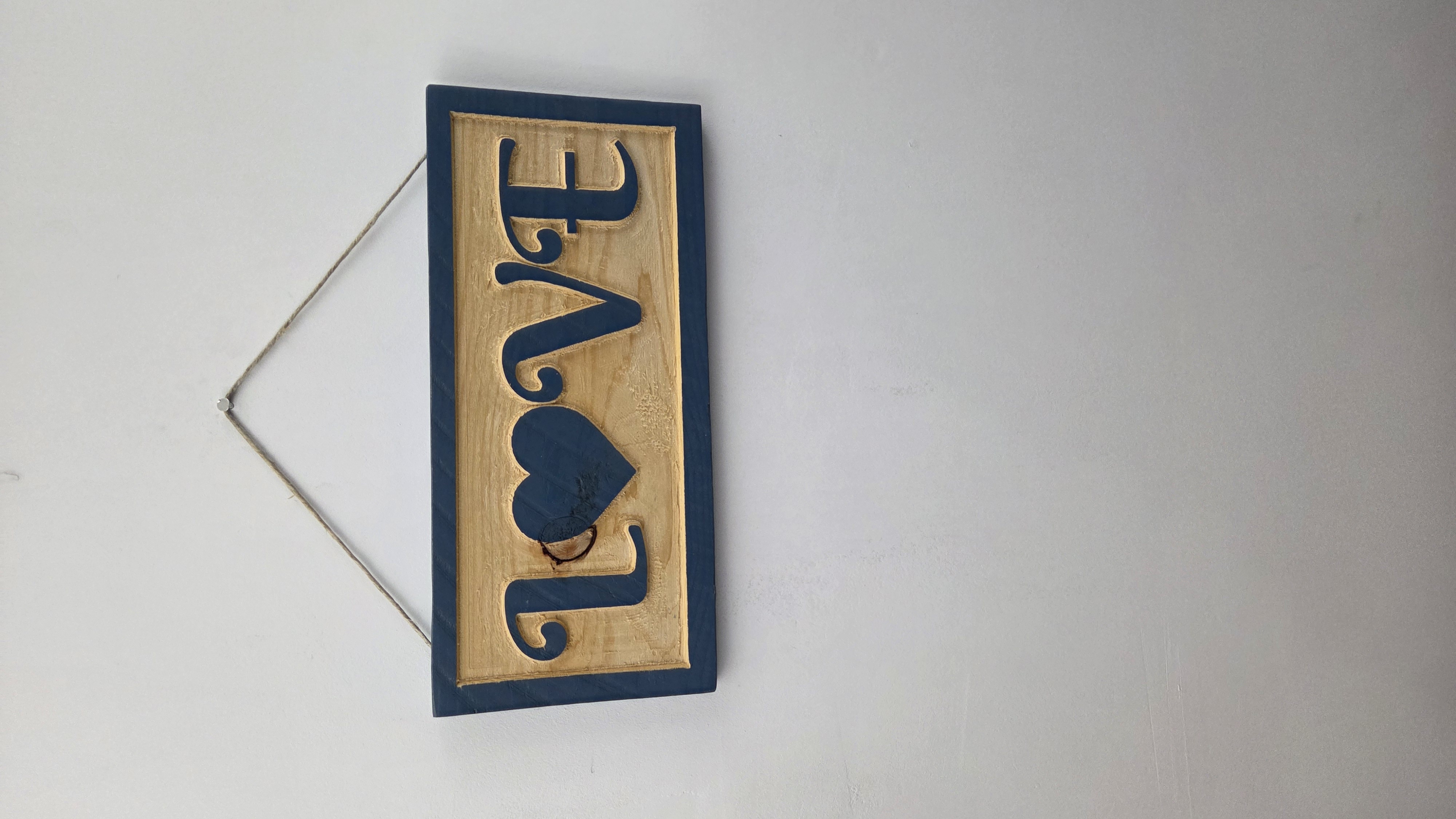 Wooden L❤️VE Sign