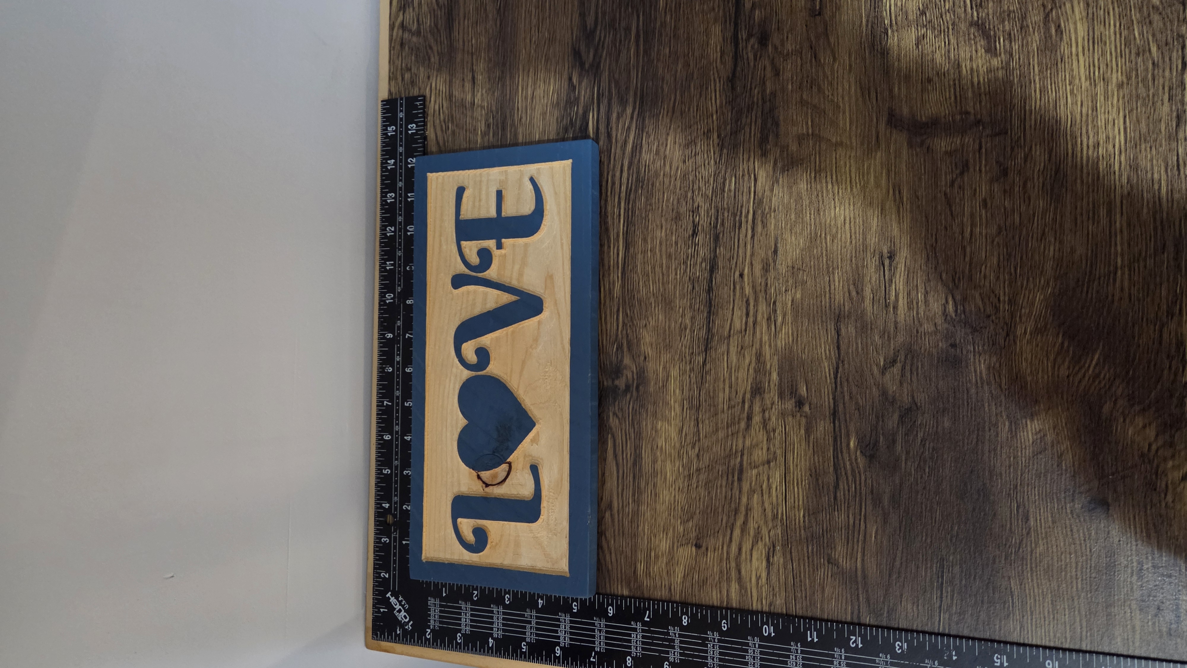 Wooden L❤️VE Sign