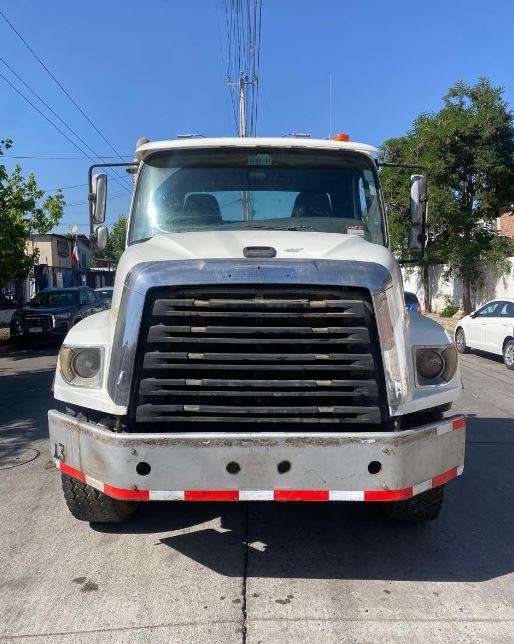 Camión Chasis FREIGHTLINER SD114