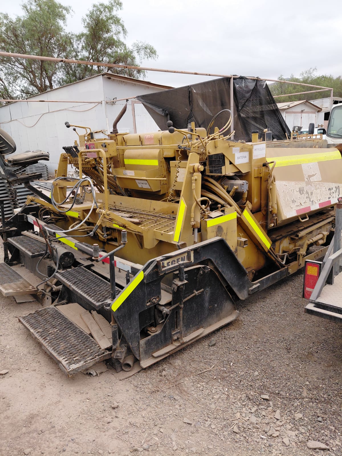 Extendedora de Asfalto LEEBOY 8500