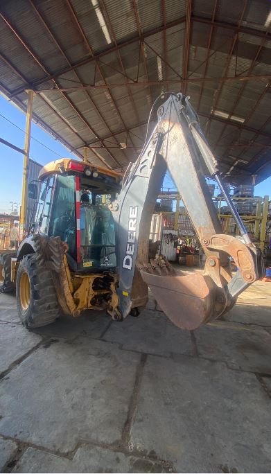 Retroexcavadora JOHN DEERE 310K