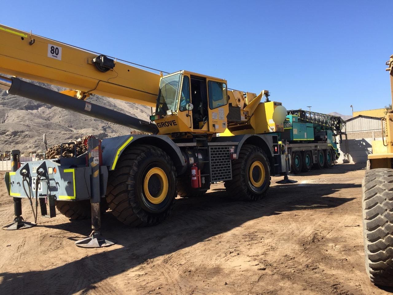Grúa Móvil Todo Terreno GROVE RT880E