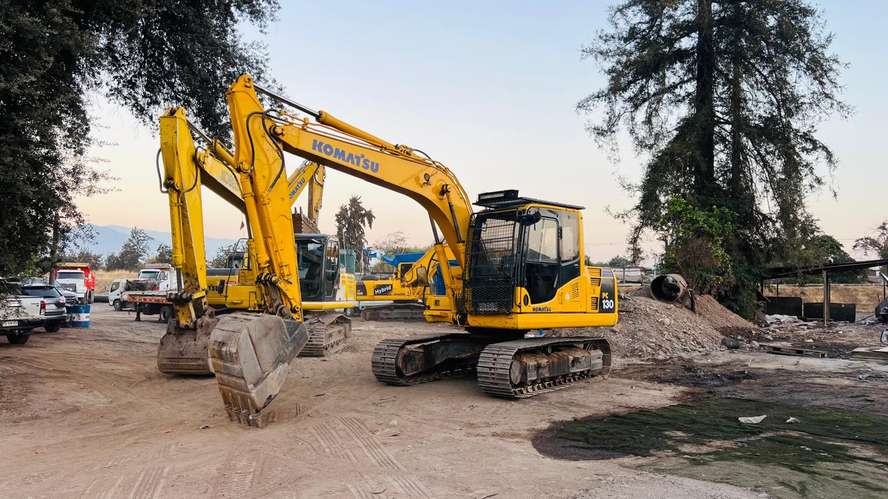 Excavadora KOMATSU PC130