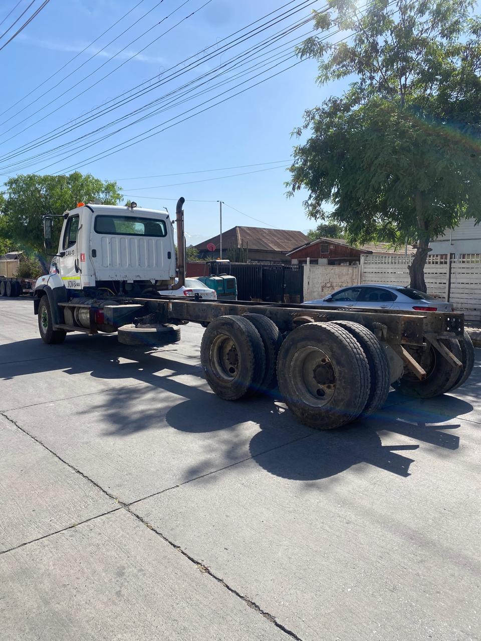 Camión Chasis FREIGHTLINER SD114