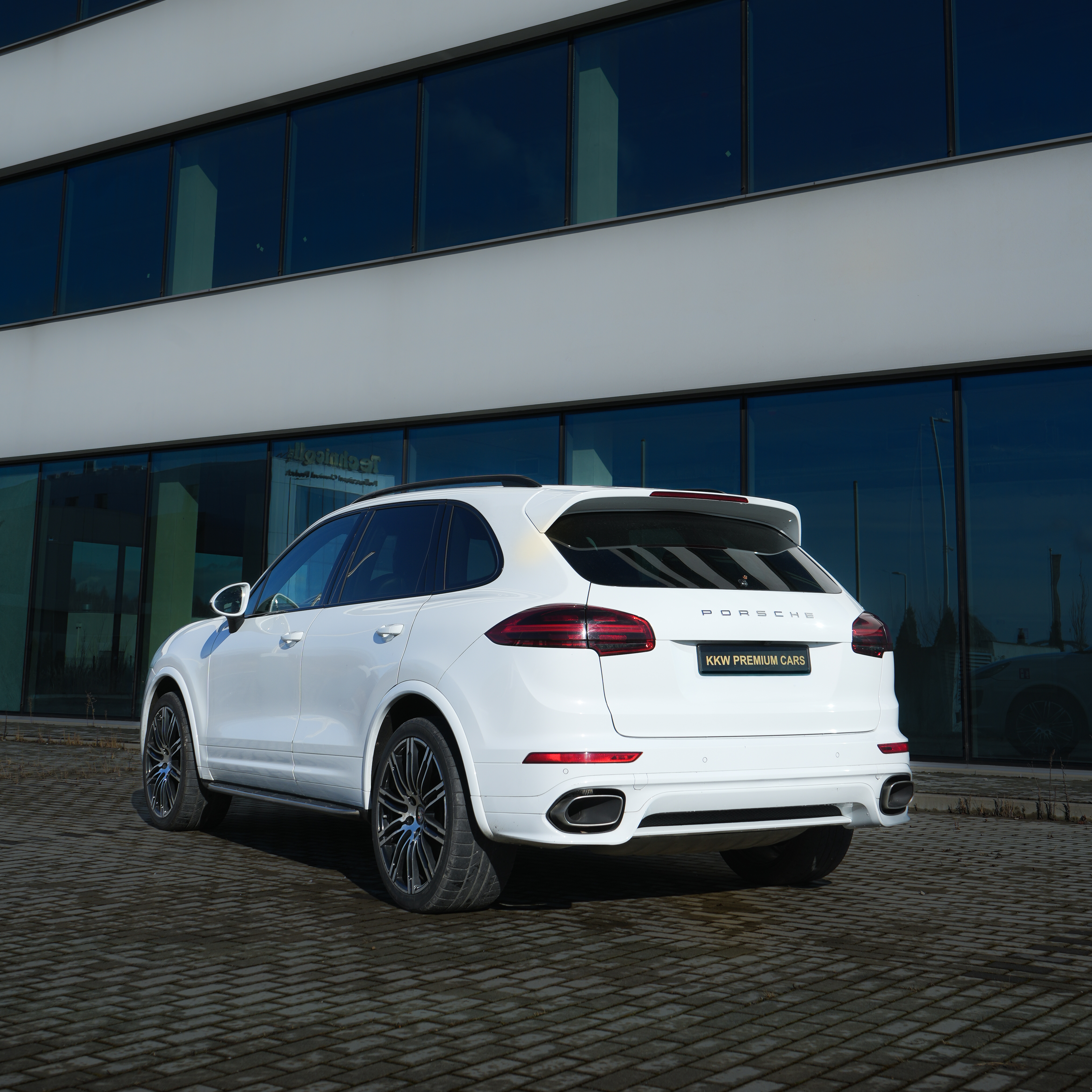 Porsche Cayenne 2015r.
