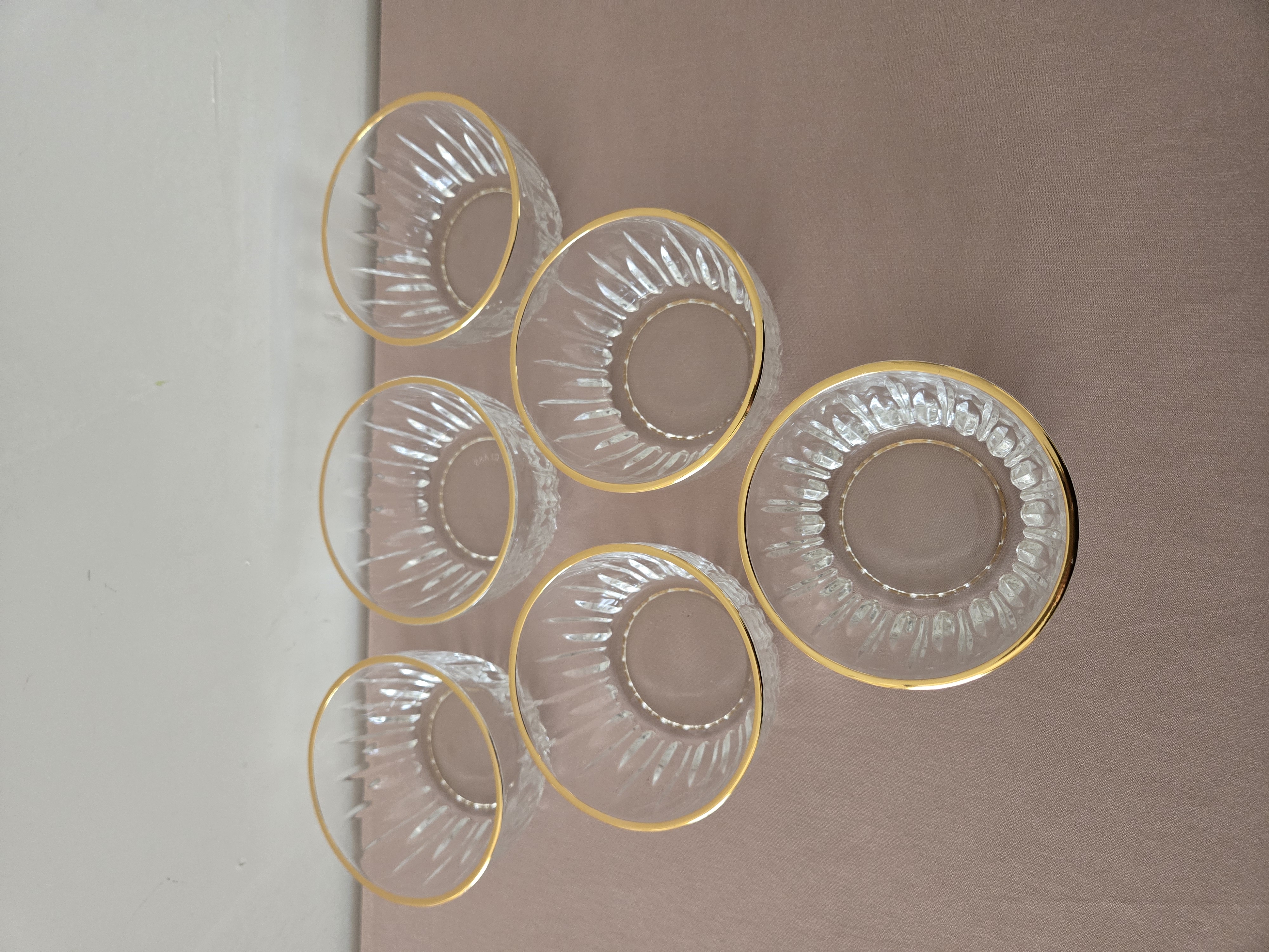 Lot de 6 coupelles verre facetté et liseré doré