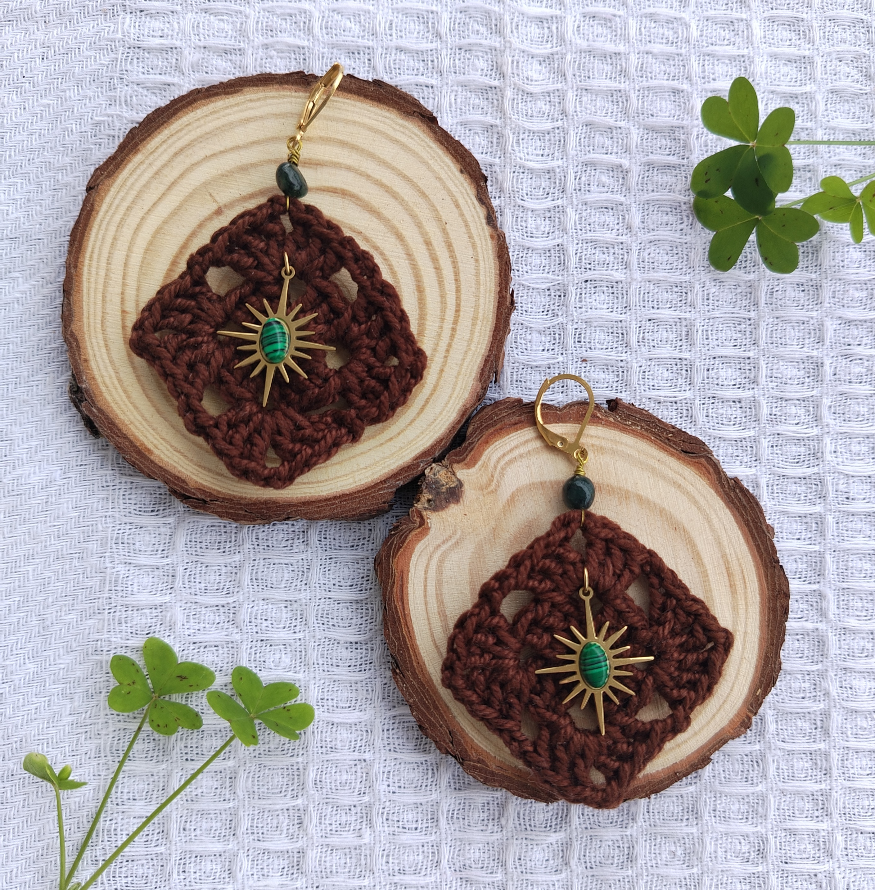 Pendientes artesanales de crochet