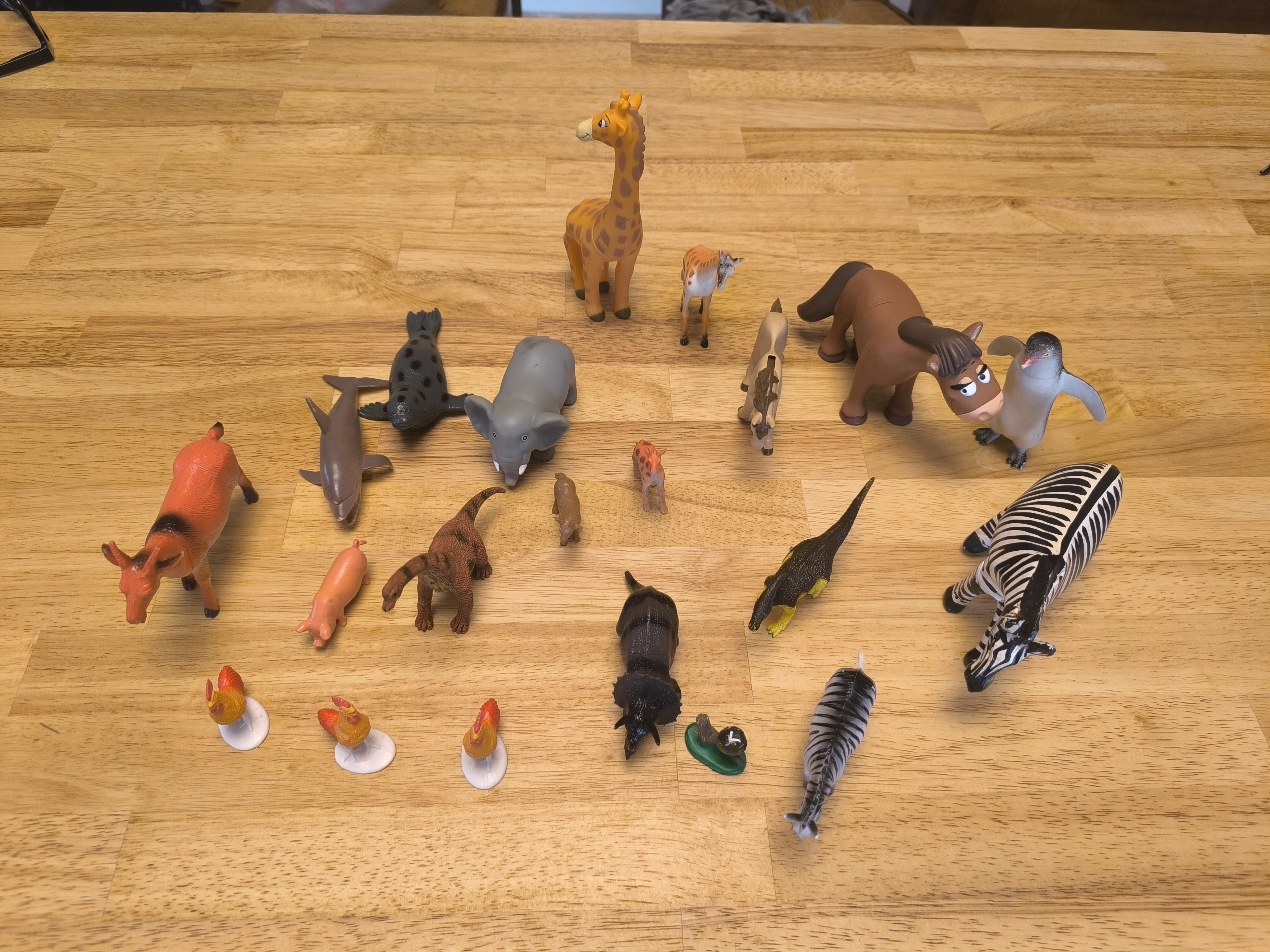 Wild Safari Animal Figurine Set