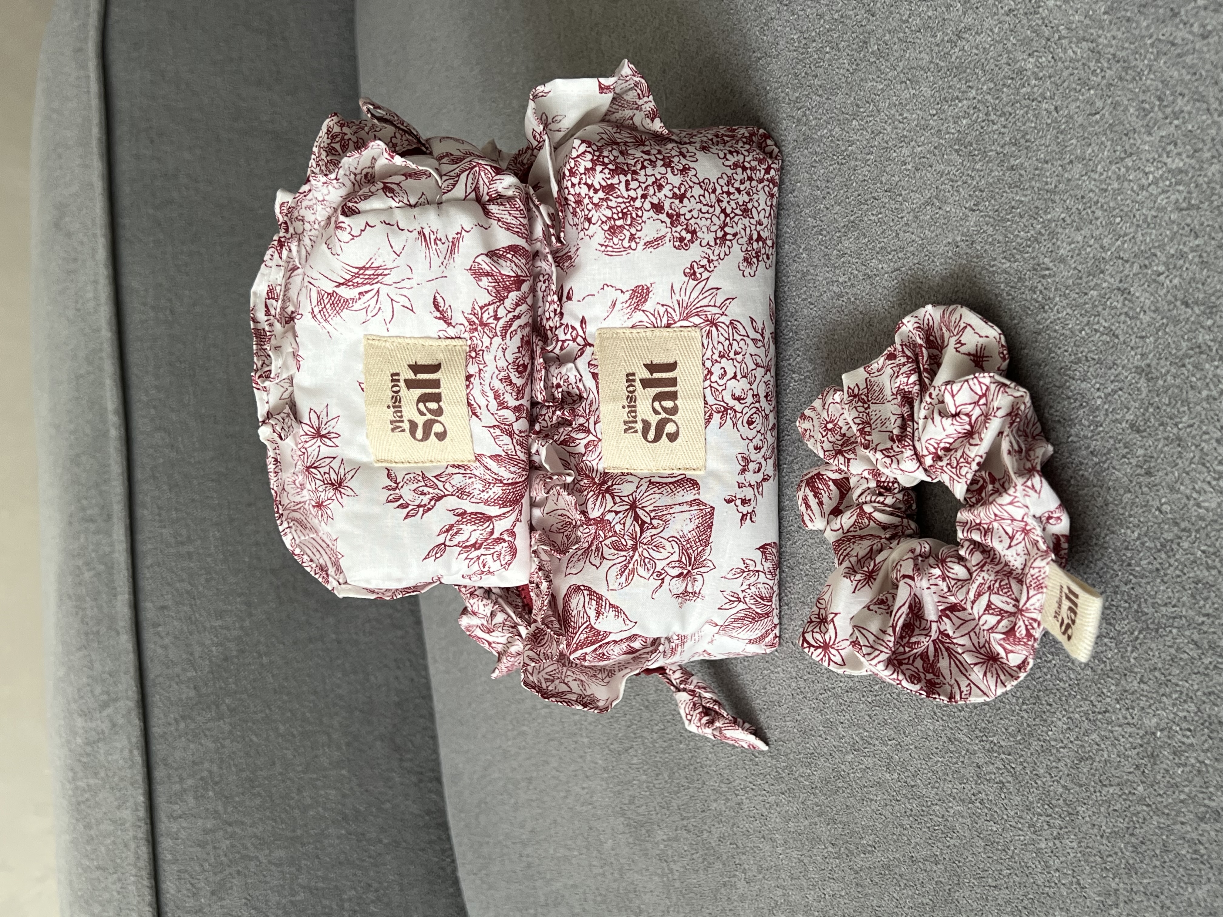 Pack Trousse Medium & Small avec scrunchy offert