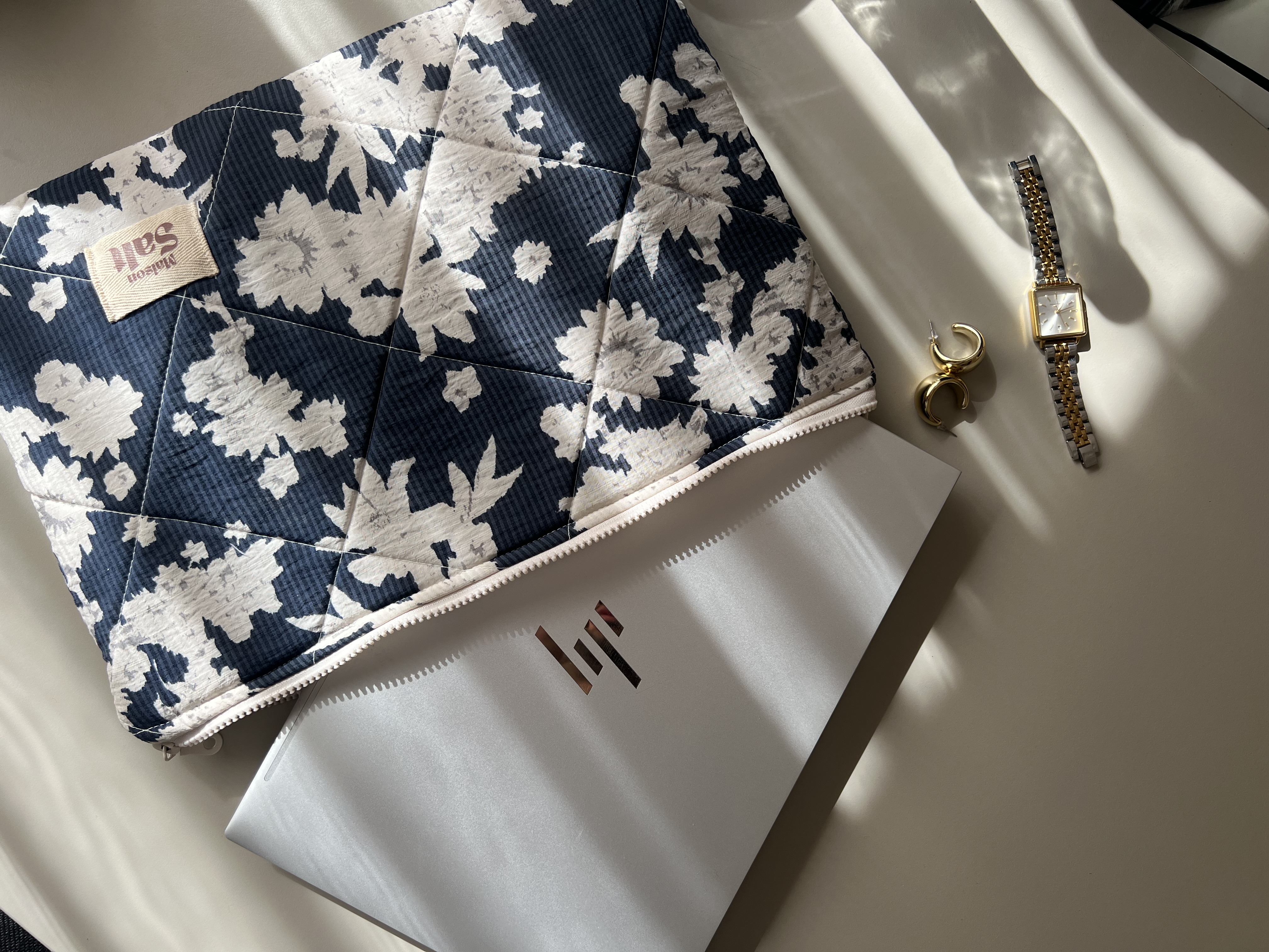Pochette PC 16 pouces en bleu fleurie