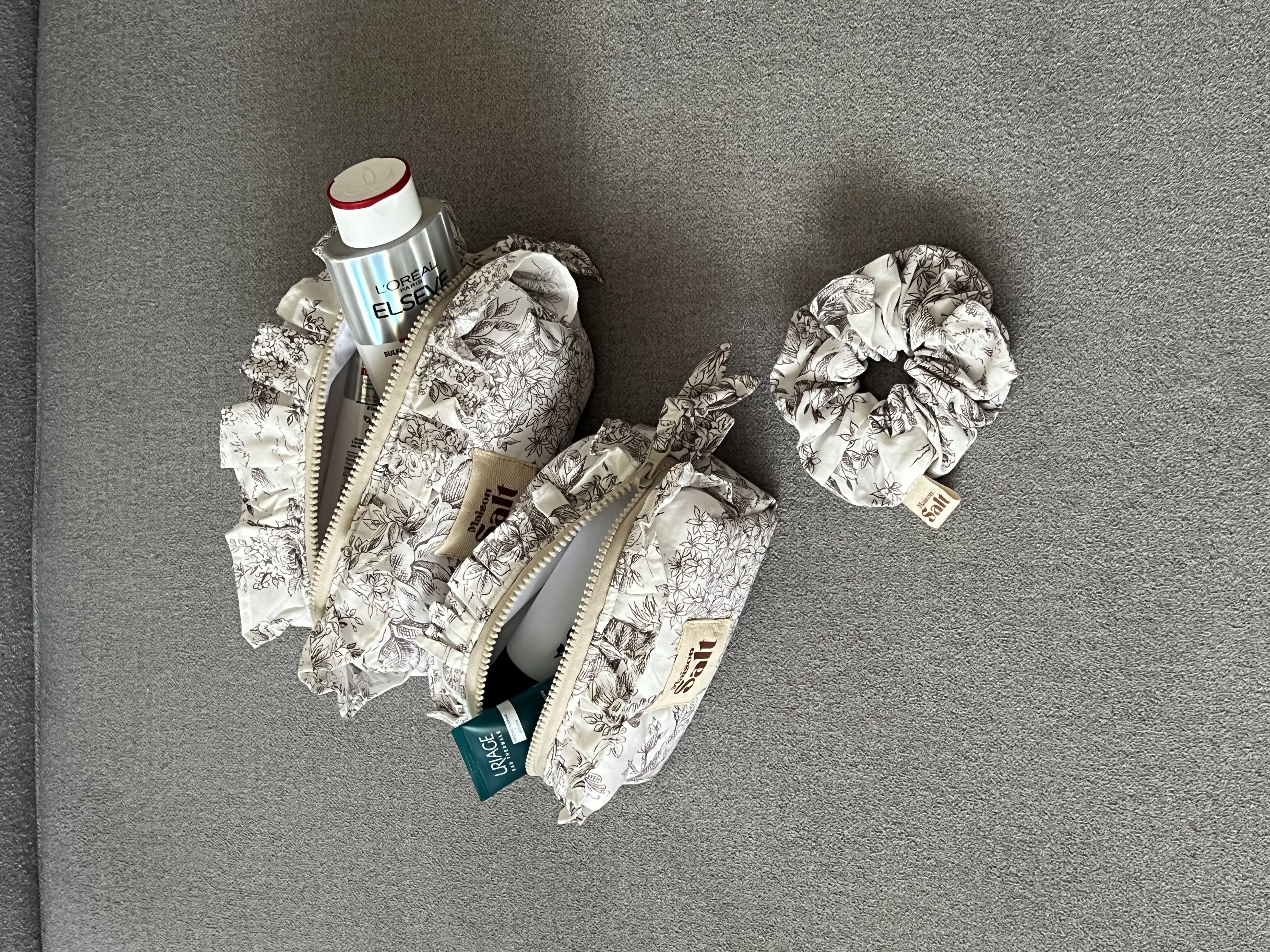 Pack Trousse Medium & Small avec scrunchy offert