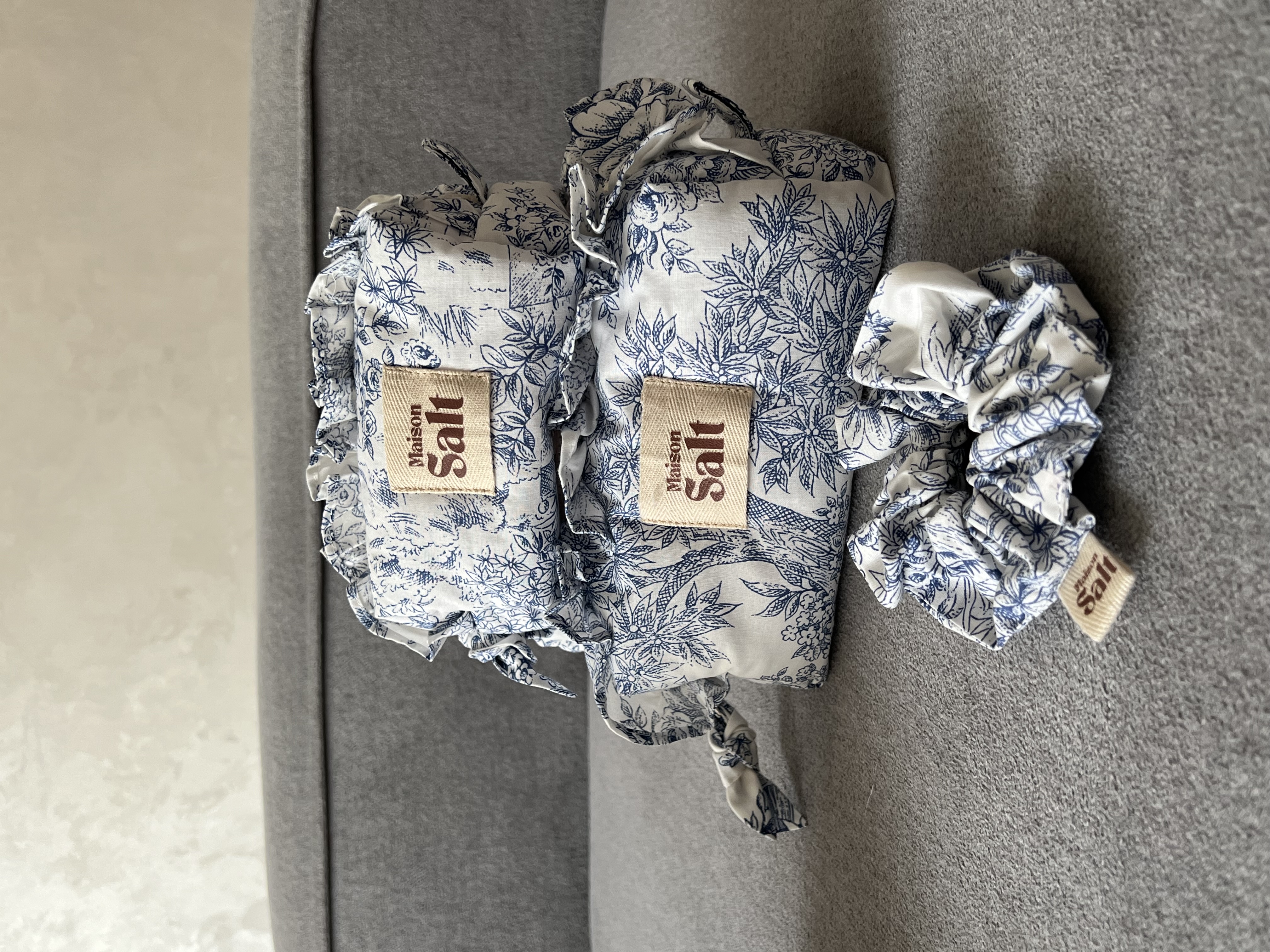 Pack Trousse Medium & Small avec scrunchy offert