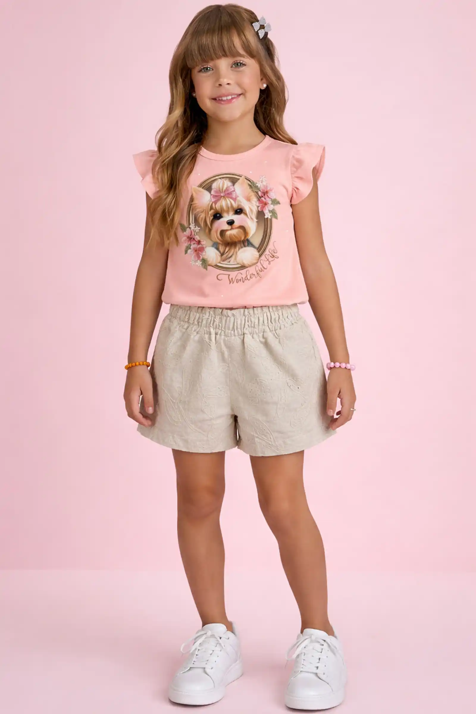 Conjunto de blusa em cotton e shorts em linho bordado