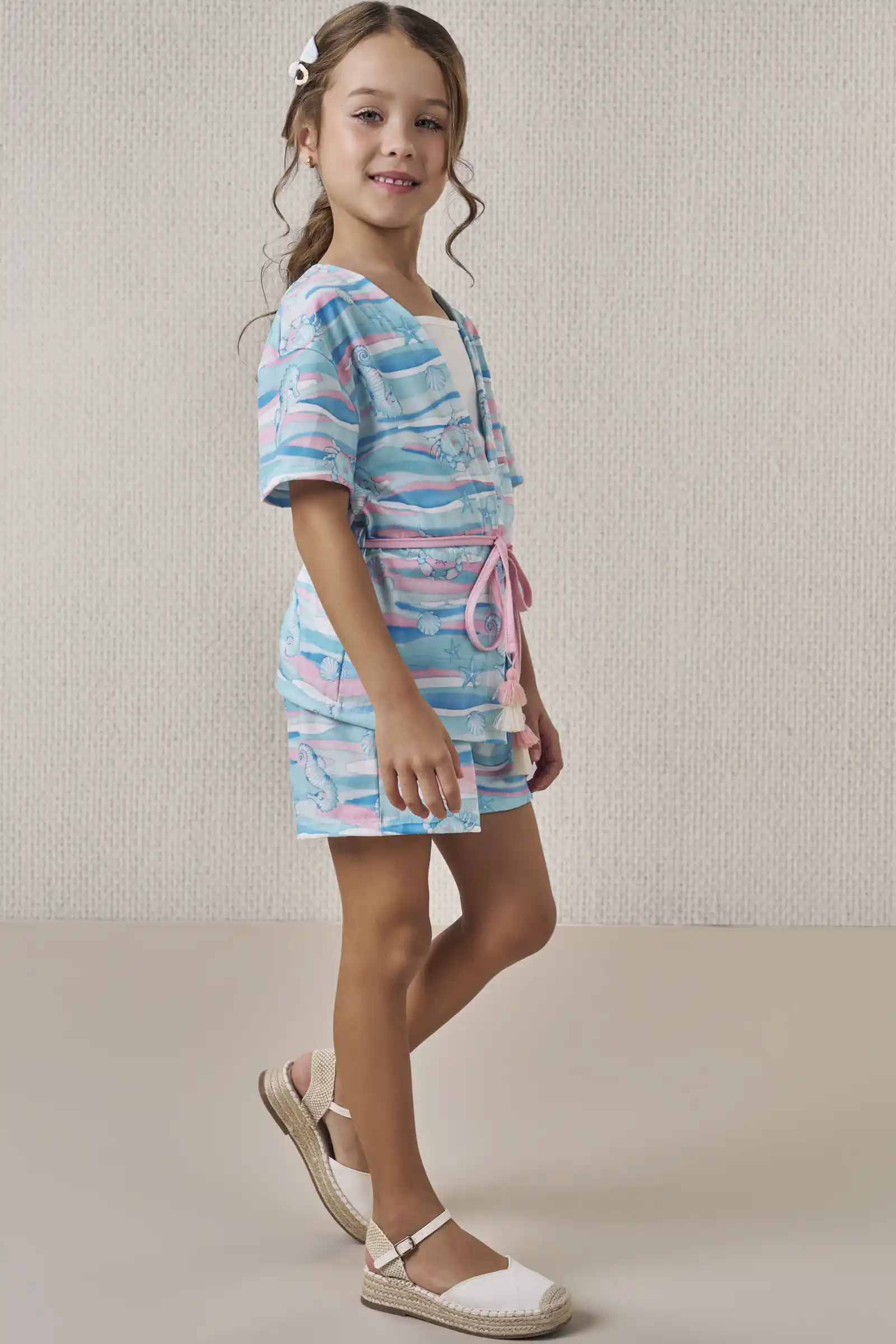 Trio de sopreposição e shorts em malha fresh com blusa ribana canelada