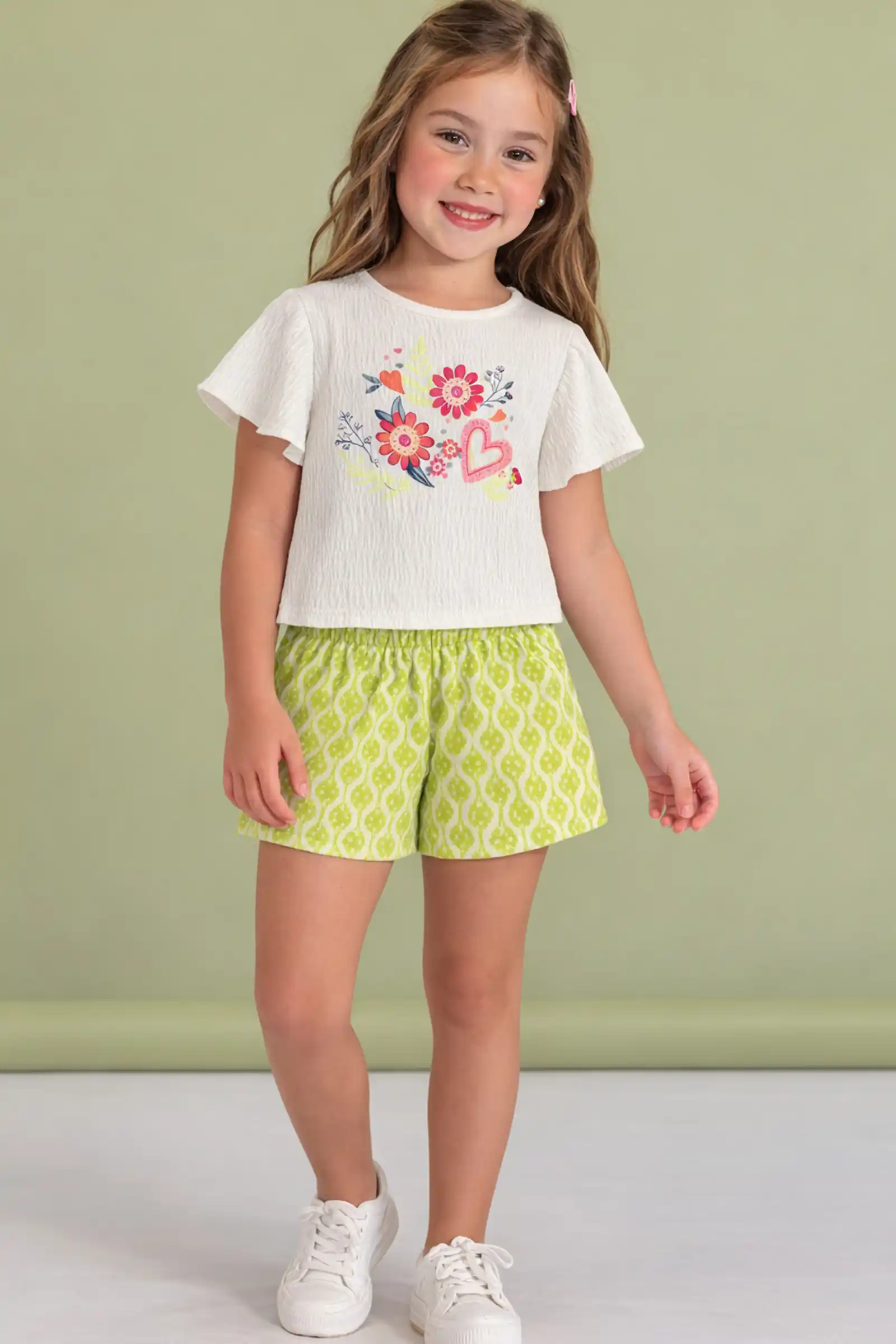 Conjunto de blusa em malha elastic e short em malha jacquard