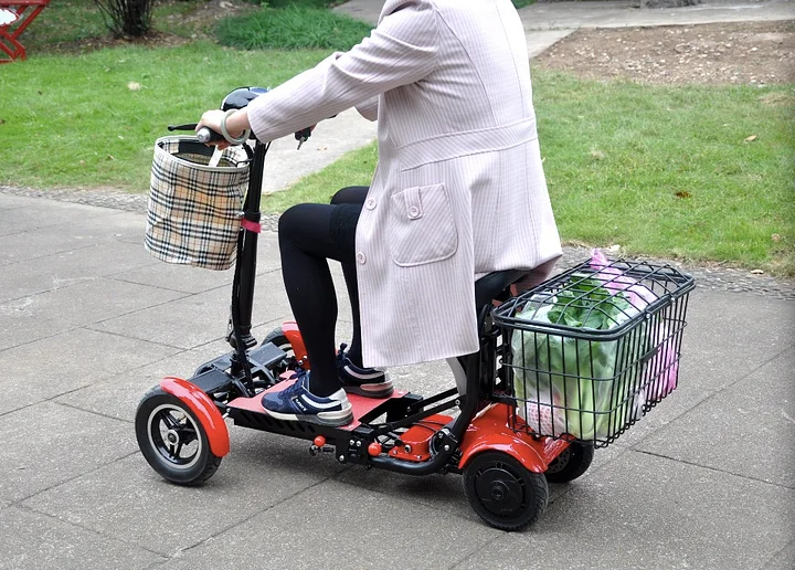 DH0305-Electric four-Wheel Scooter