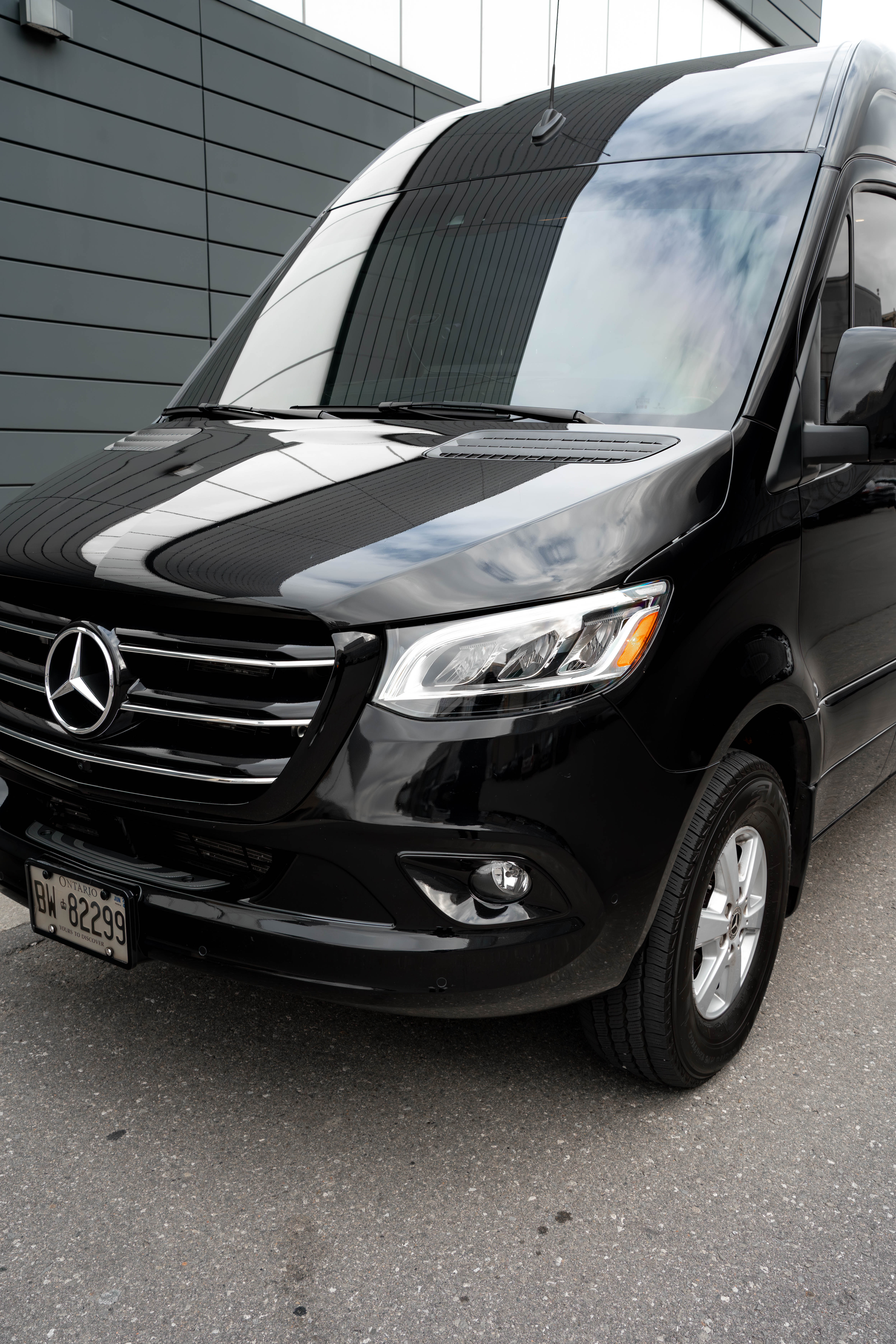 14-Passenger Executive Sprinter