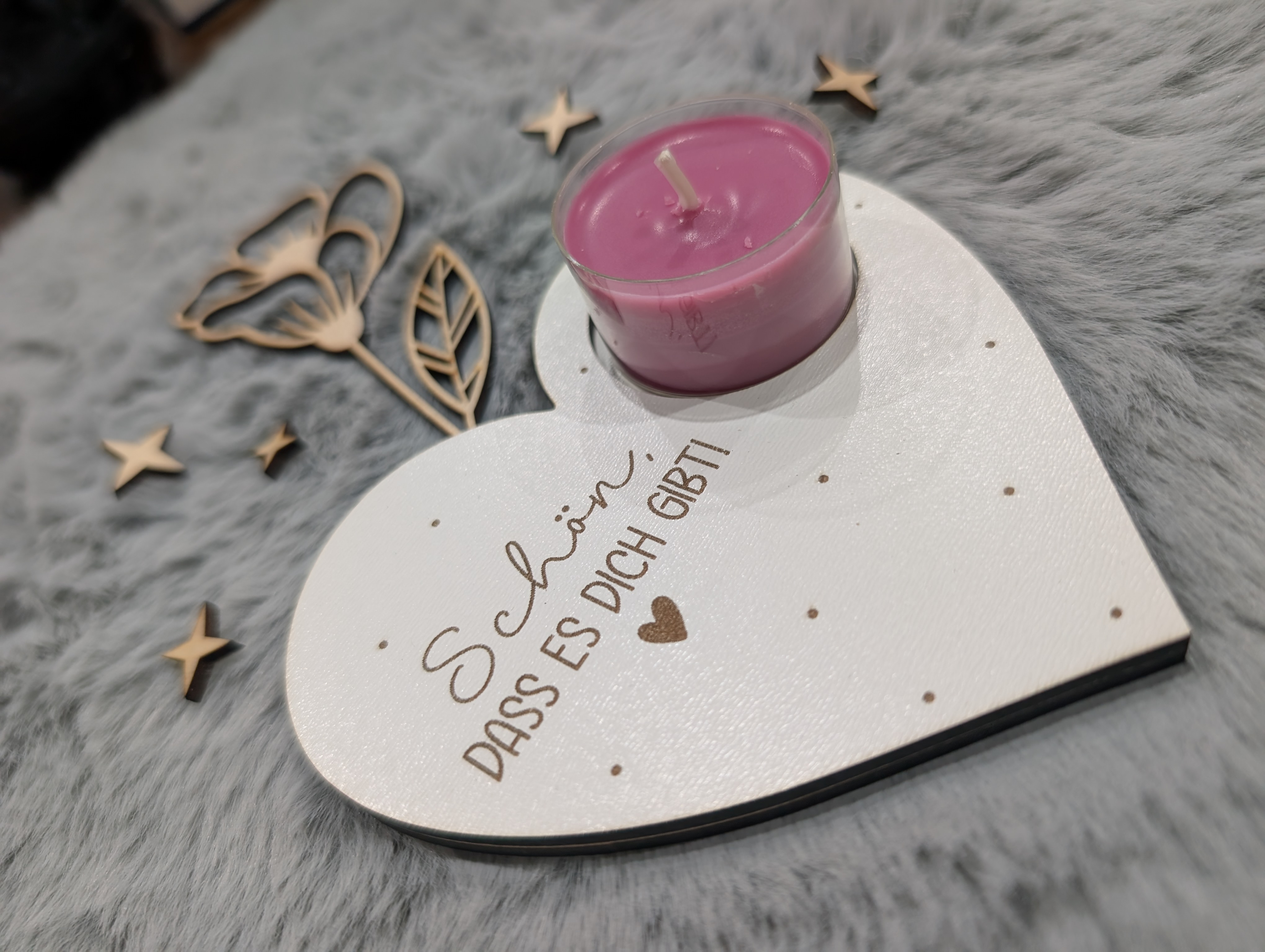 Herzförmige Teelichthalter mit Schriftzug