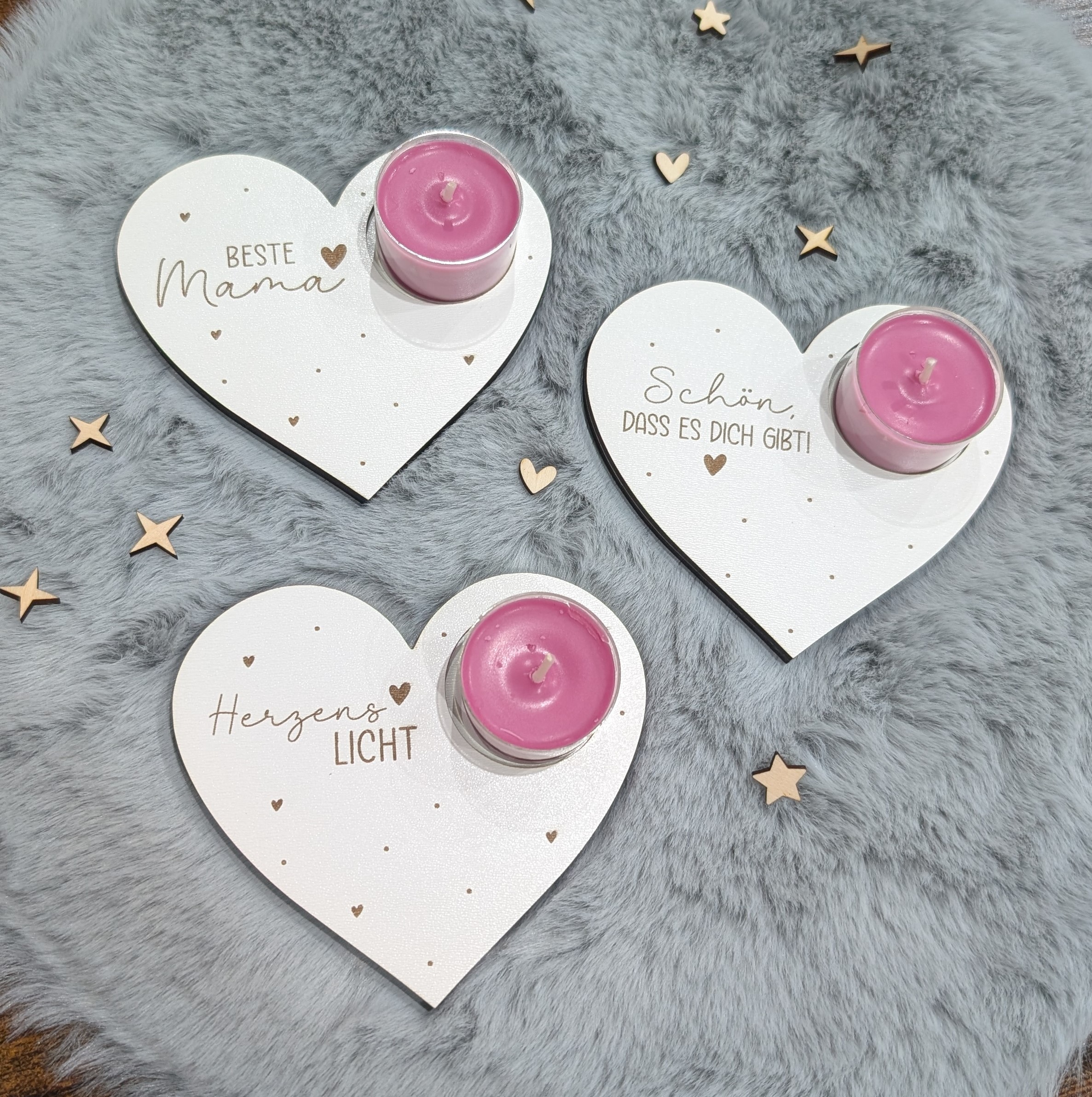 Herzförmige Teelichthalter mit Schriftzug