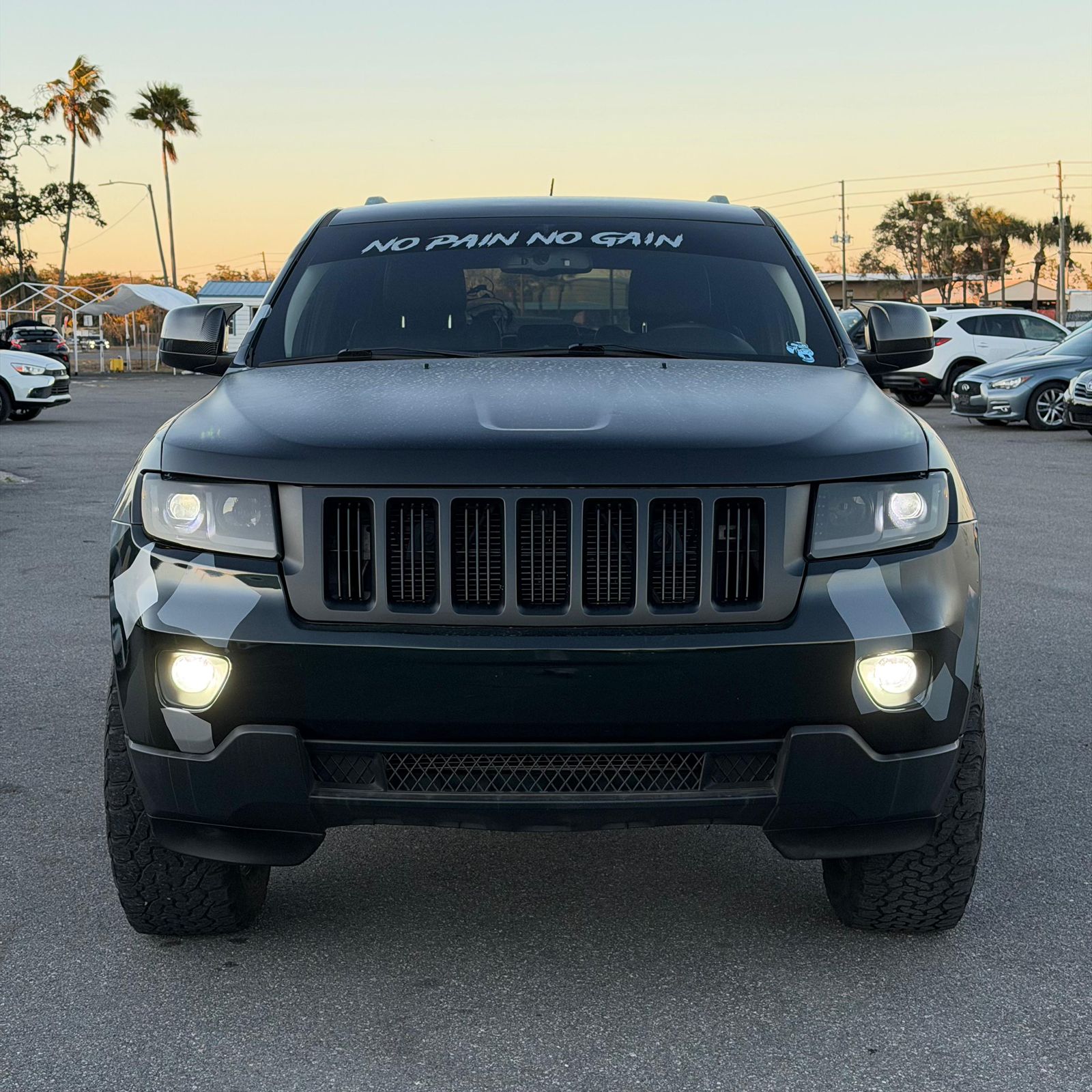 JEEP GRAND CHEROKEE LAREDO X 2012